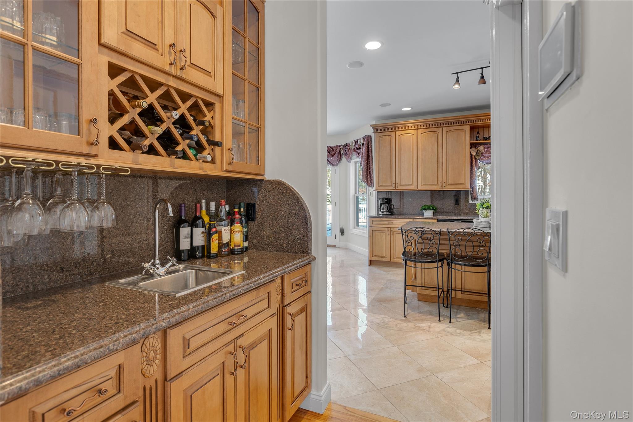 #14 photo, 7 Pitch Pine Court, सफ़ोक काउंटी Northport , NY 11768