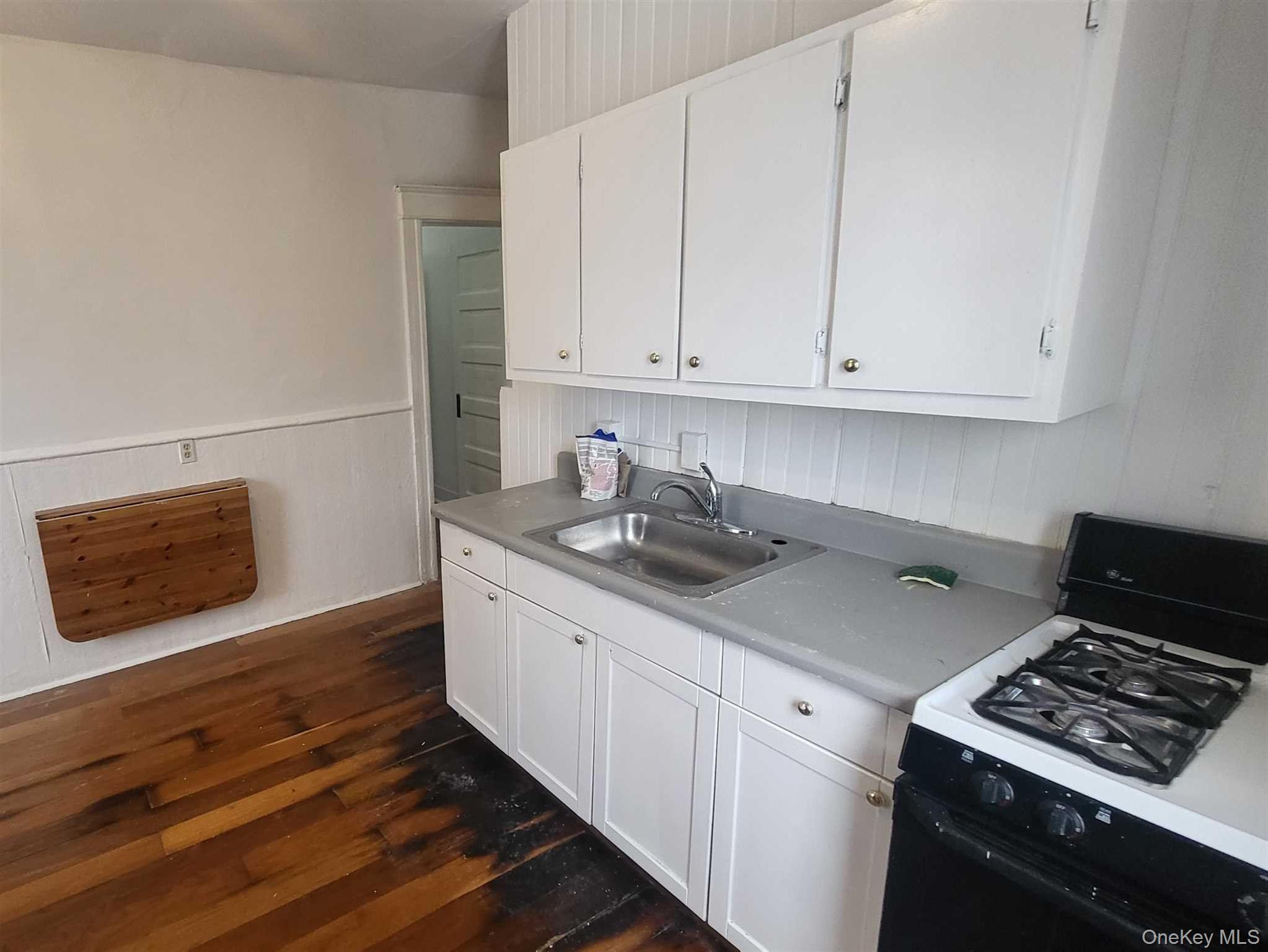 #3 photo, 108 Winnikee Avenue, Poughkeepsie , NY 12601