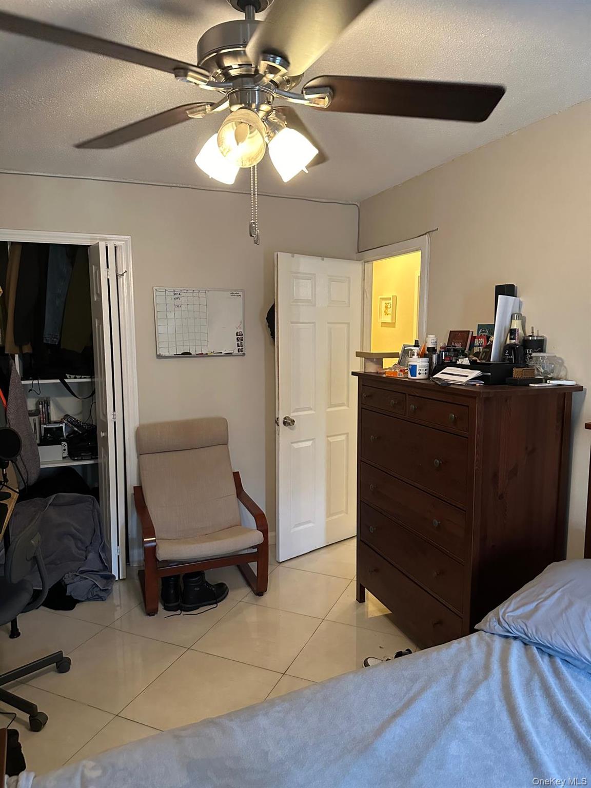 #13 photo, 2550 Olinville Avenue, הברונקס Bronx , NY 10467