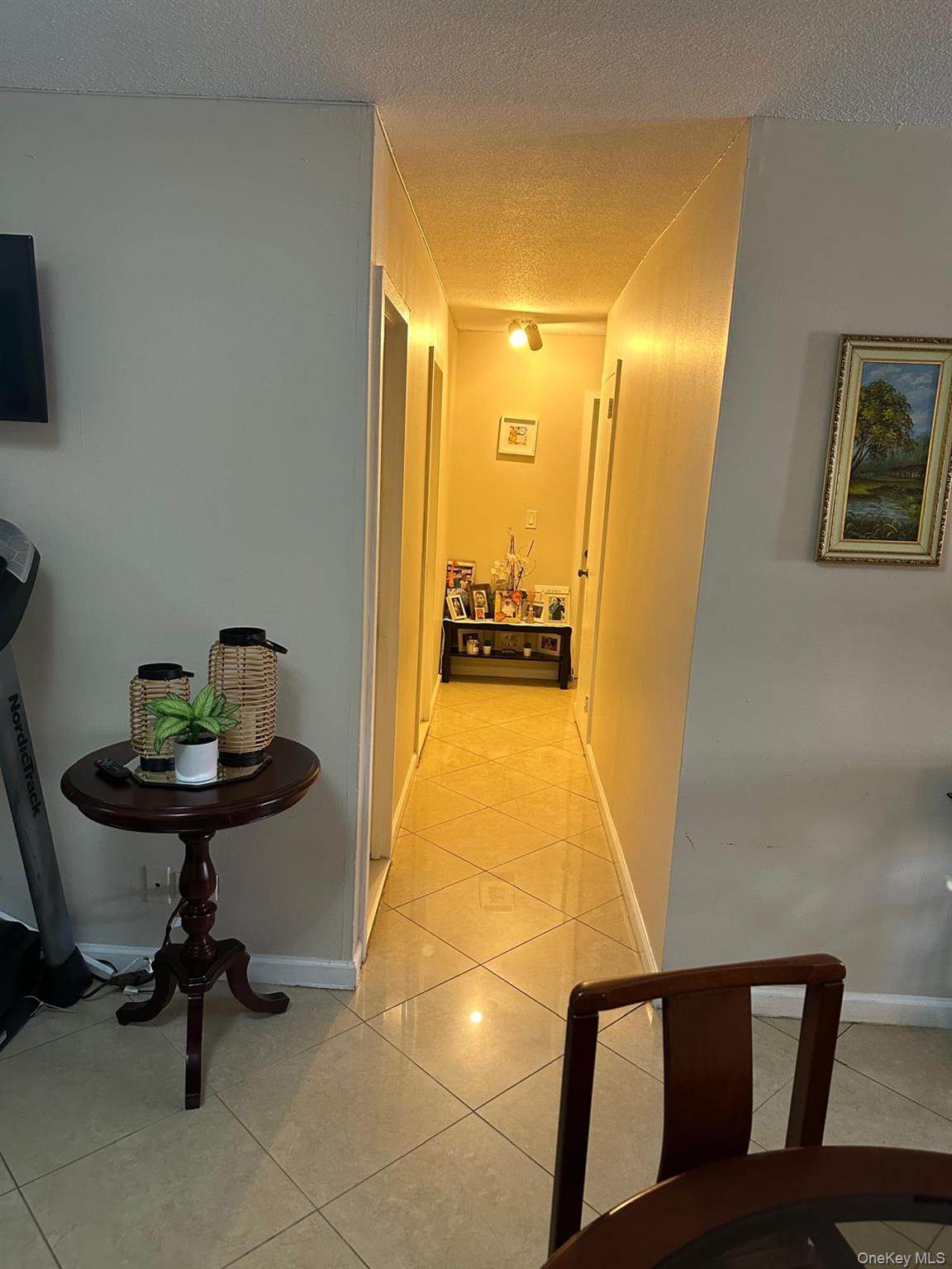 #3 photo, 2550 Olinville Avenue, הברונקס Bronx , NY 10467