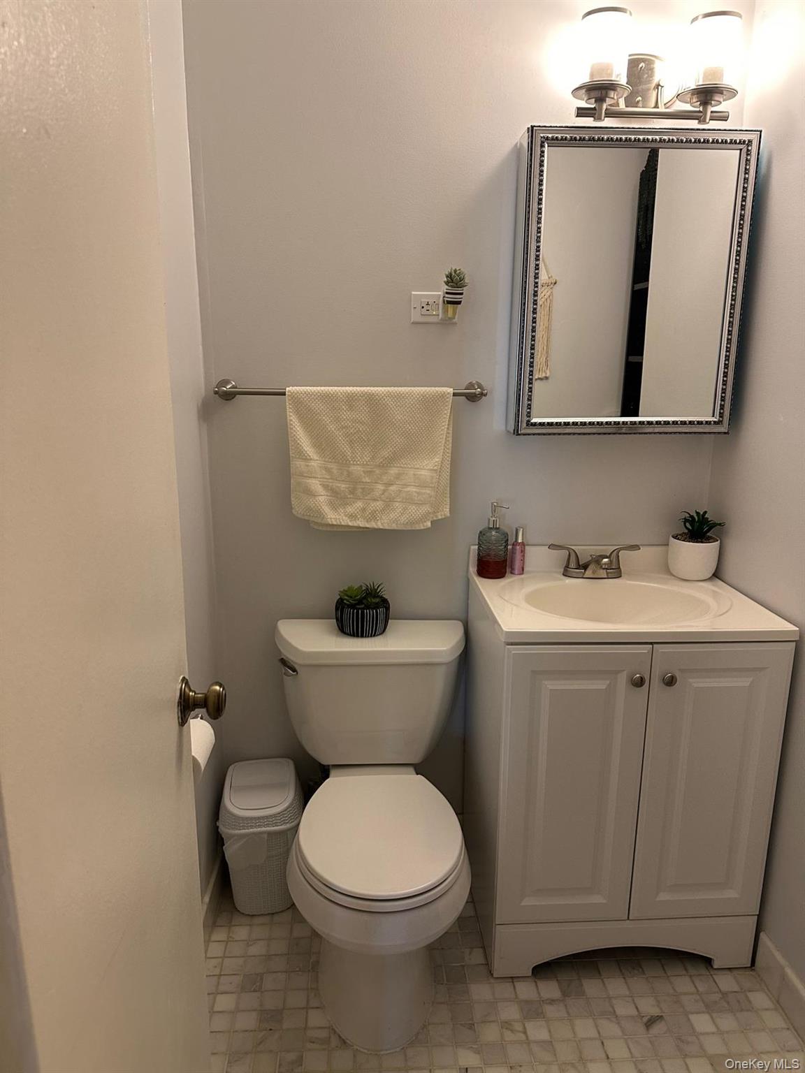 #8 photo, 2550 Olinville Avenue, הברונקס Bronx , NY 10467