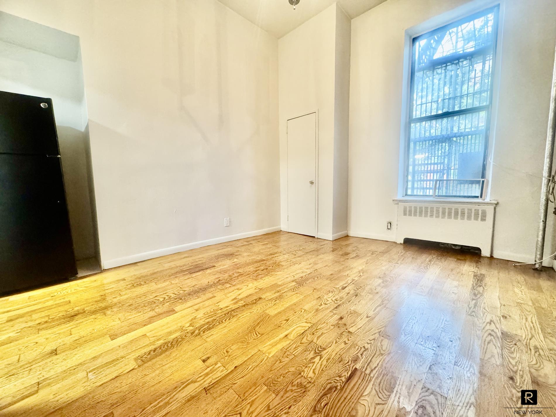 #4 photo, New York City, मैनहटन West Harlem , NY 10030