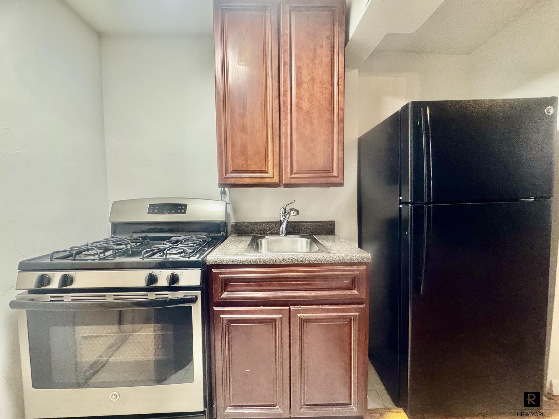 #7 photo, New York City, मैनहटन West Harlem , NY 10030