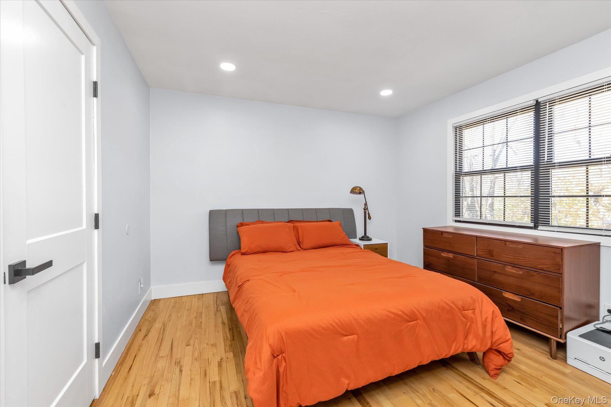 #11 photo, 4 Finch Place, Huntington , NY 11743