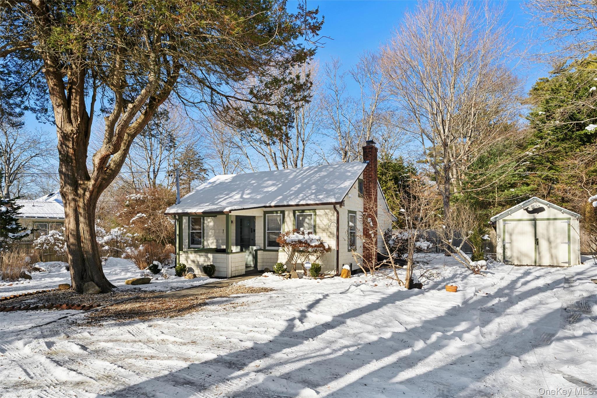 #2 photo, 424 Main Street, সাফোক কাউন্টি Quiogue , NY 11978