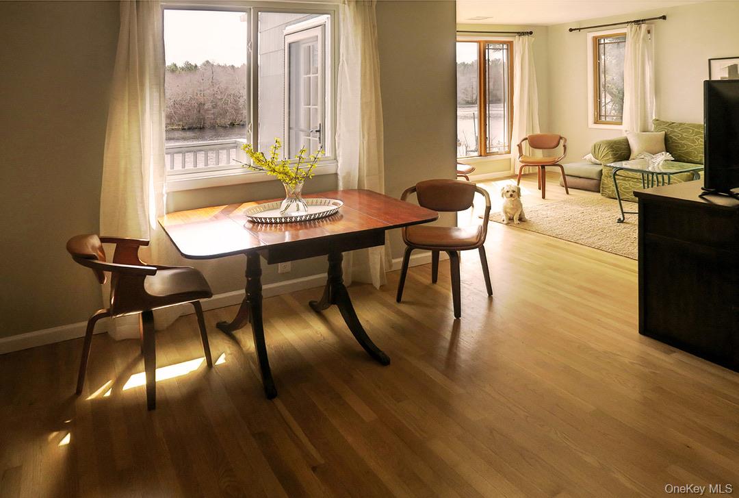 #5 photo, 1375 W Main Street, 롱 아일랜드 Riverhead , NY 11901