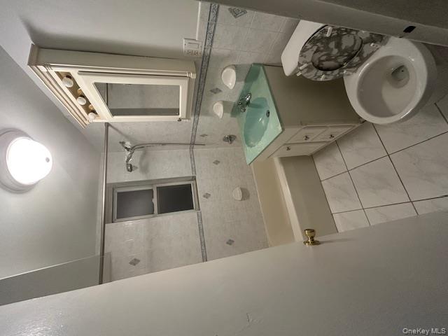 #5 photo, 7510 Yellowstone Boulevard, Rego Park , NY 11374
