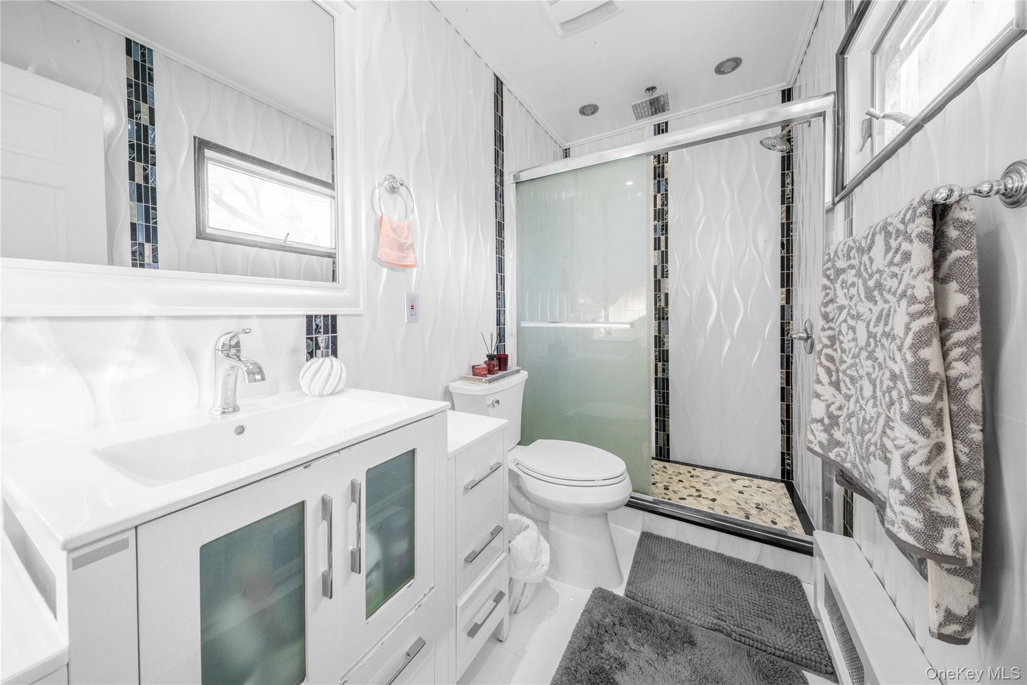 #17 photo, 16602 76th Avenue, Fresh Meadows , NY 11366