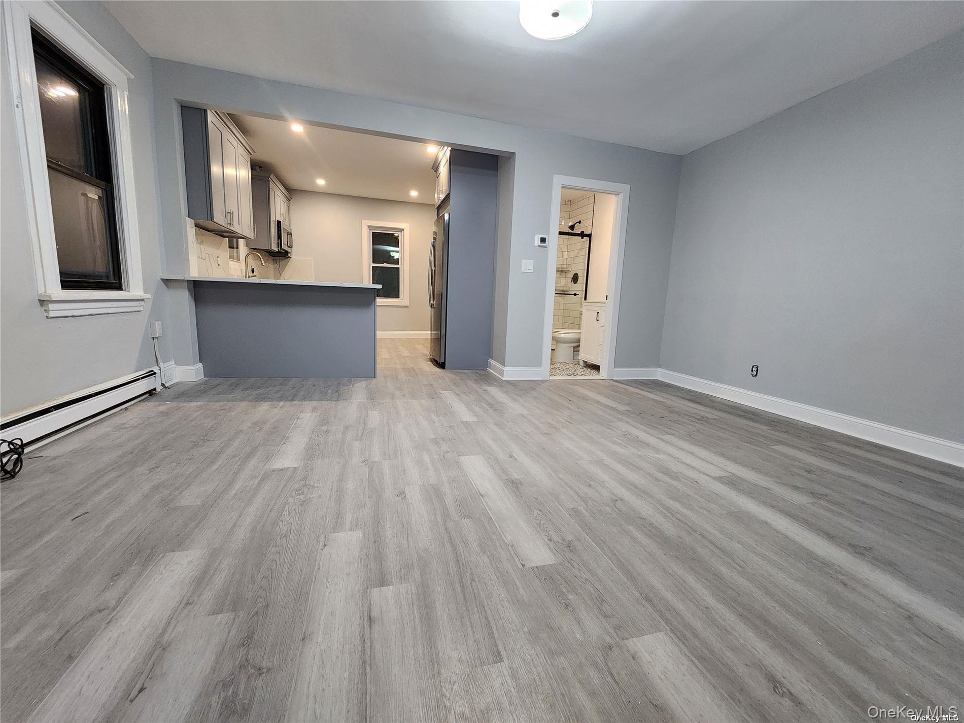 #10 photo, 159 Cleveland Avenue, नासाउ काउंटी Mineola , NY 11501