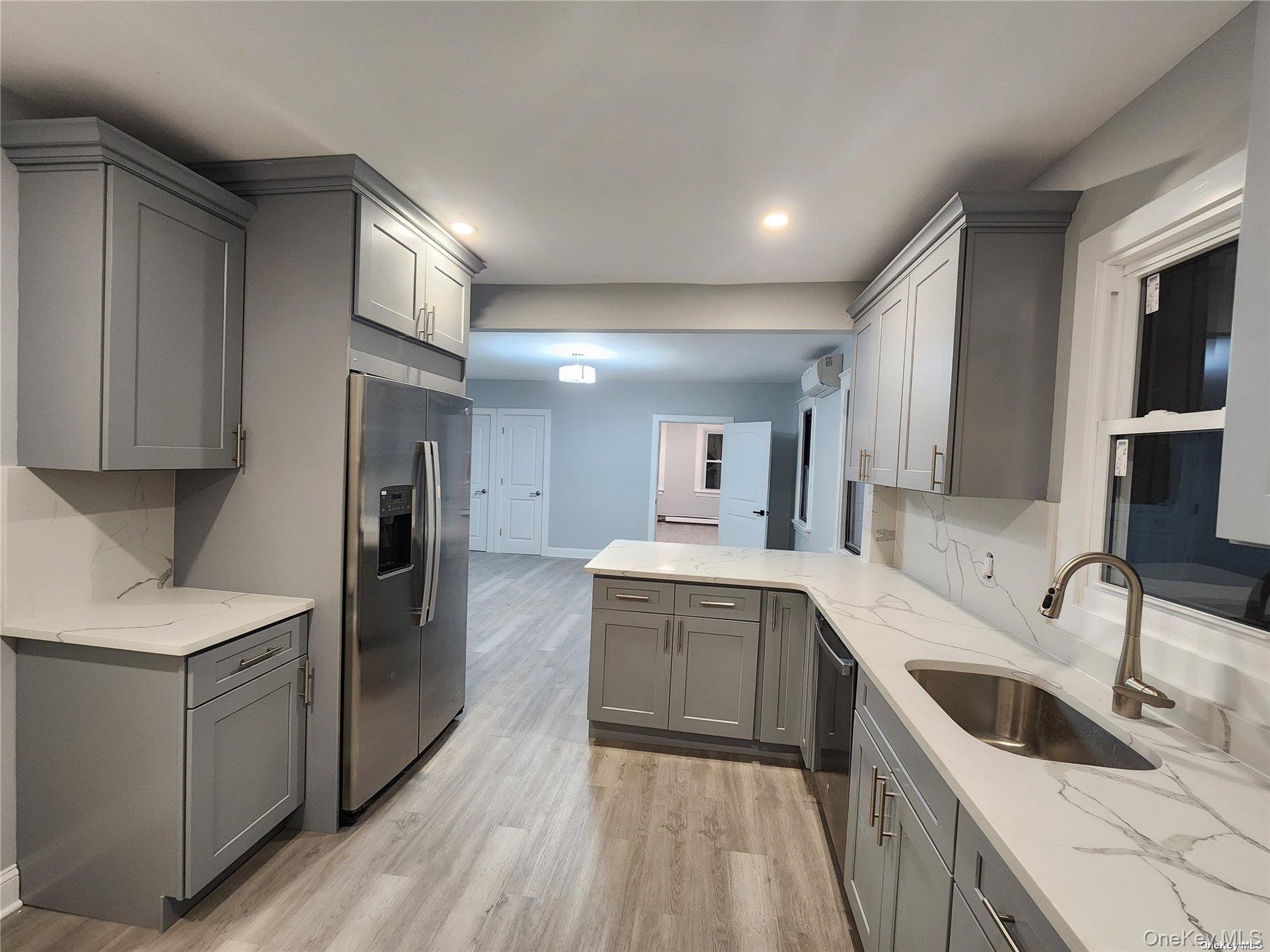 #5 photo, 159 Cleveland Avenue, नासाउ काउंटी Mineola , NY 11501