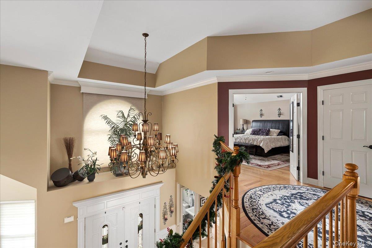 #15 photo, 2 Pondside Court, Mount Sinai , NY 11766