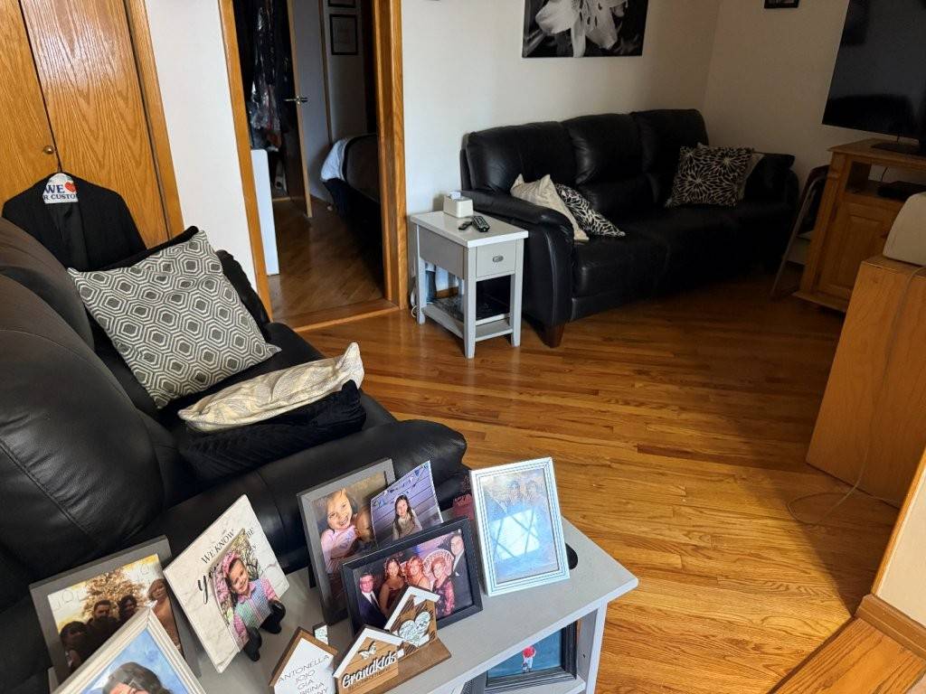 #8 photo, 288 3rd Ave, Brooklyn , NY 11215