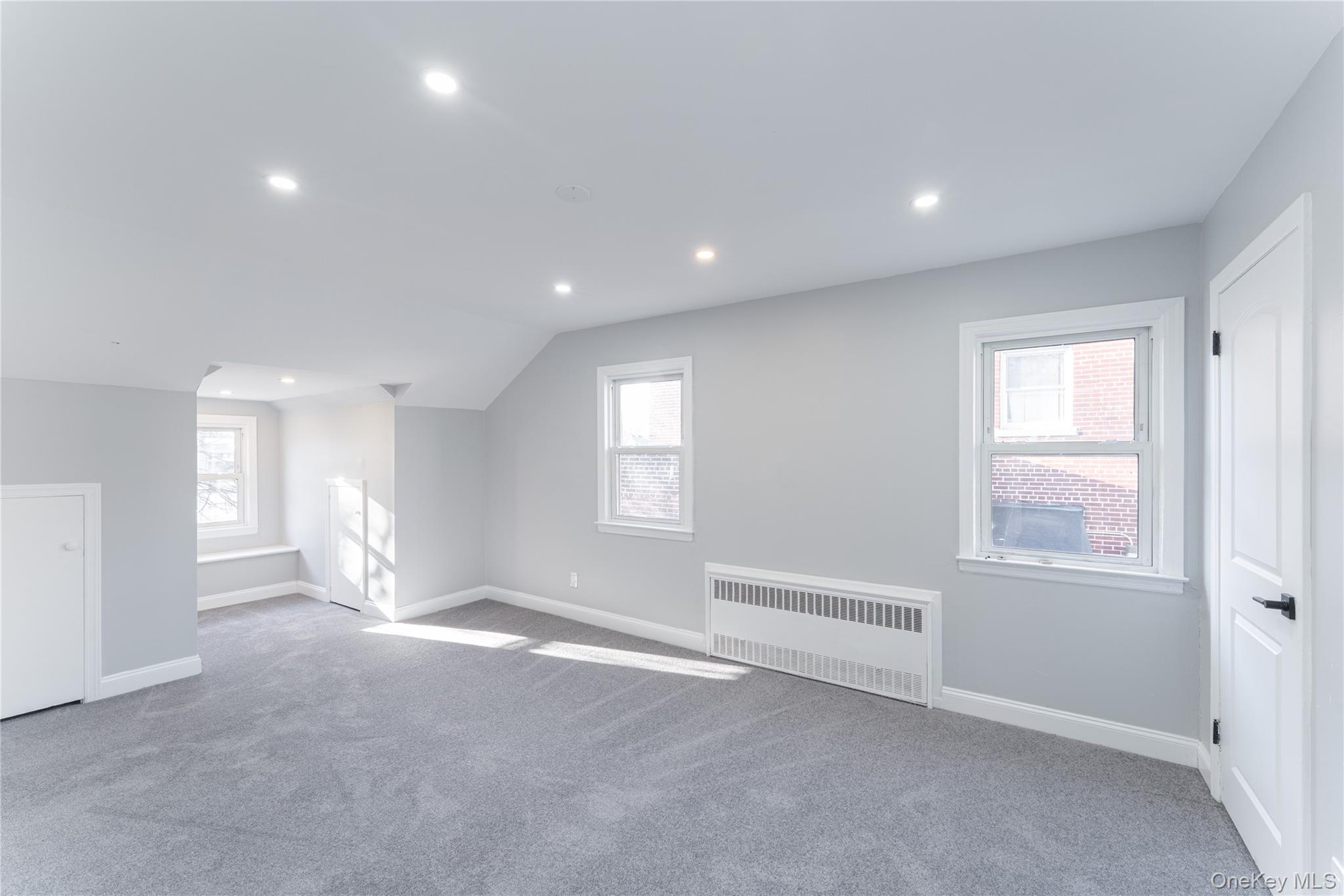 #11 photo, 17031 Grand Central Parkway, Jamaica Hills , NY 11432