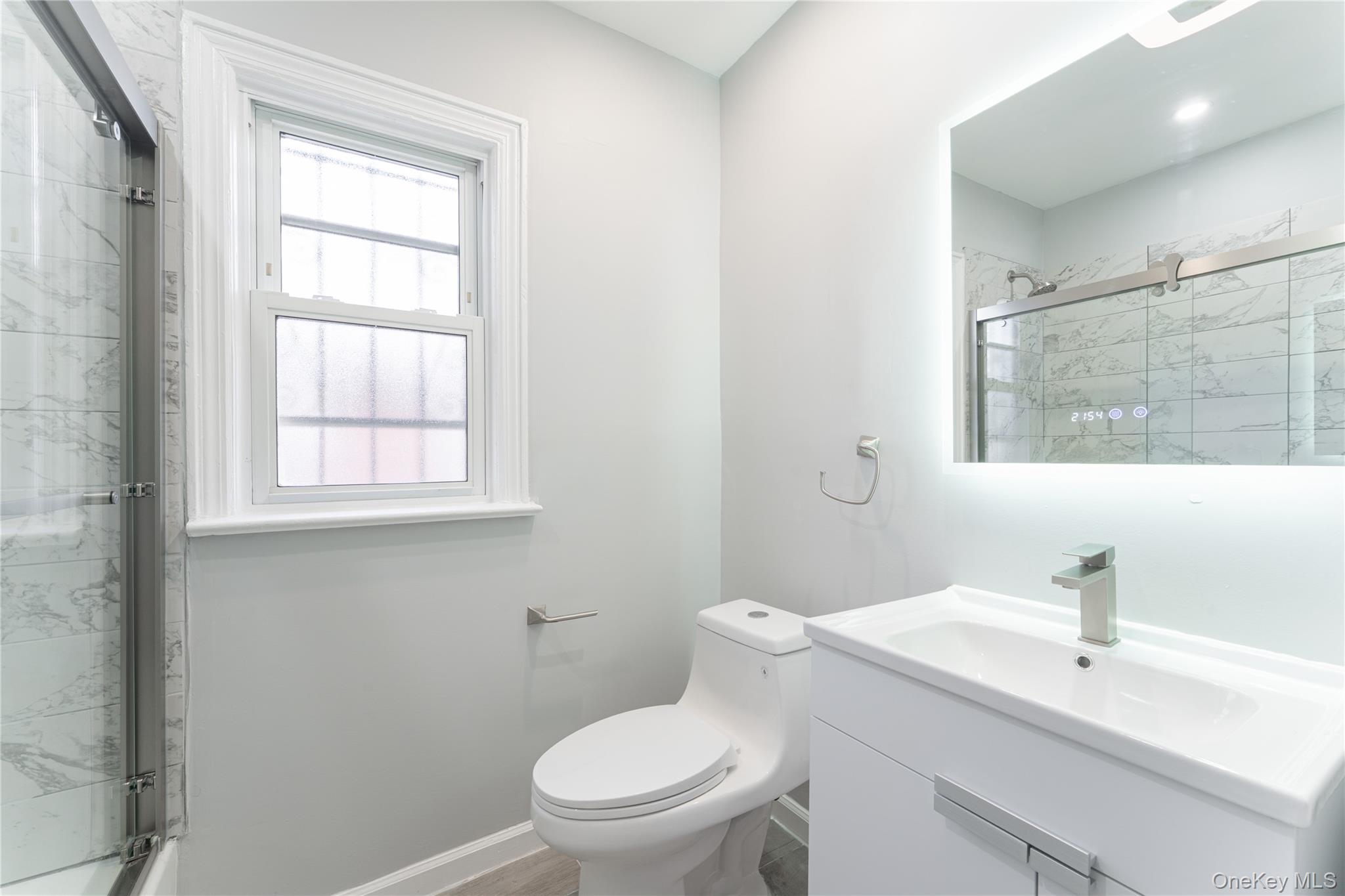 #8 photo, 17031 Grand Central Parkway, Jamaica Hills , NY 11432