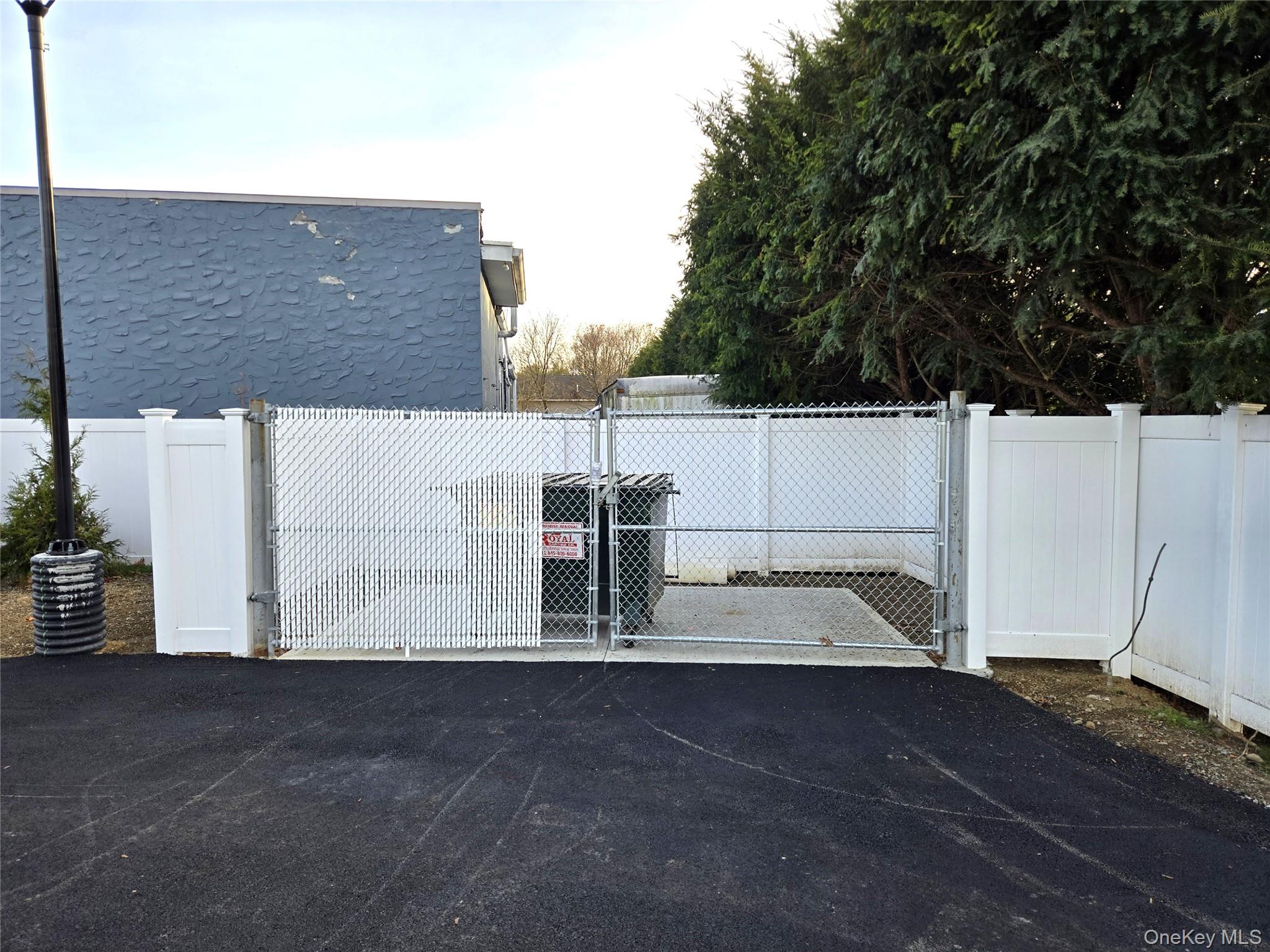 #11 photo, 815 Violet Avenue, Hyde Park , NY 12538