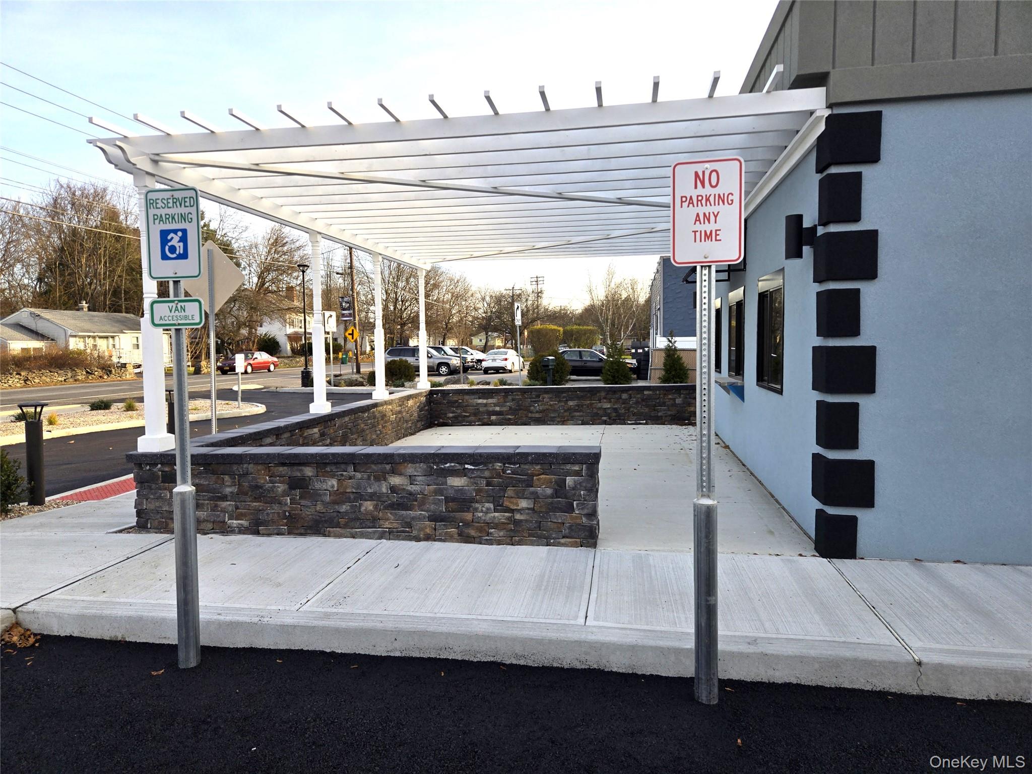 #2 photo, 815 Violet Avenue, Hyde Park , NY 12538