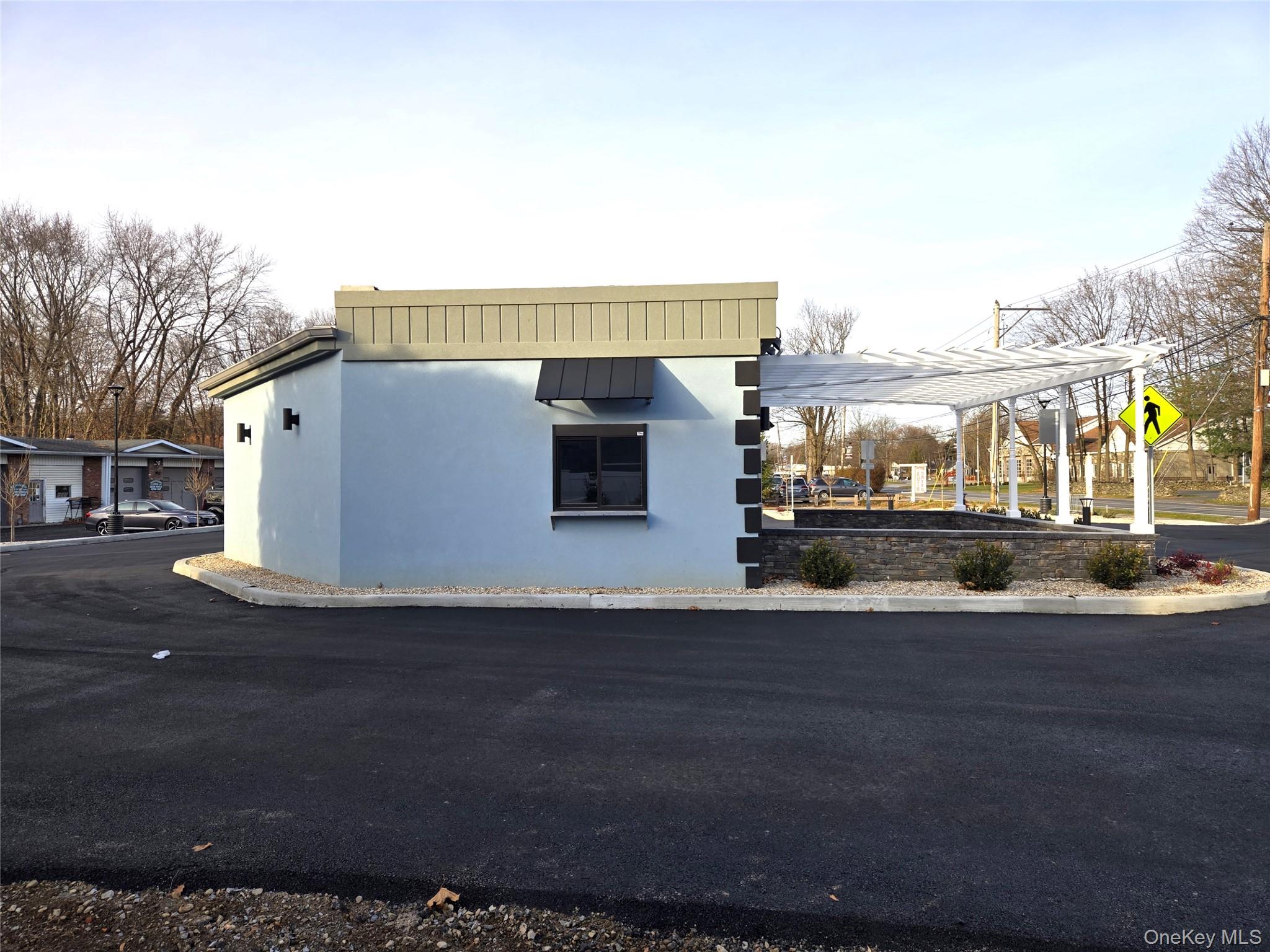 #4 photo, 815 Violet Avenue, Hyde Park , NY 12538