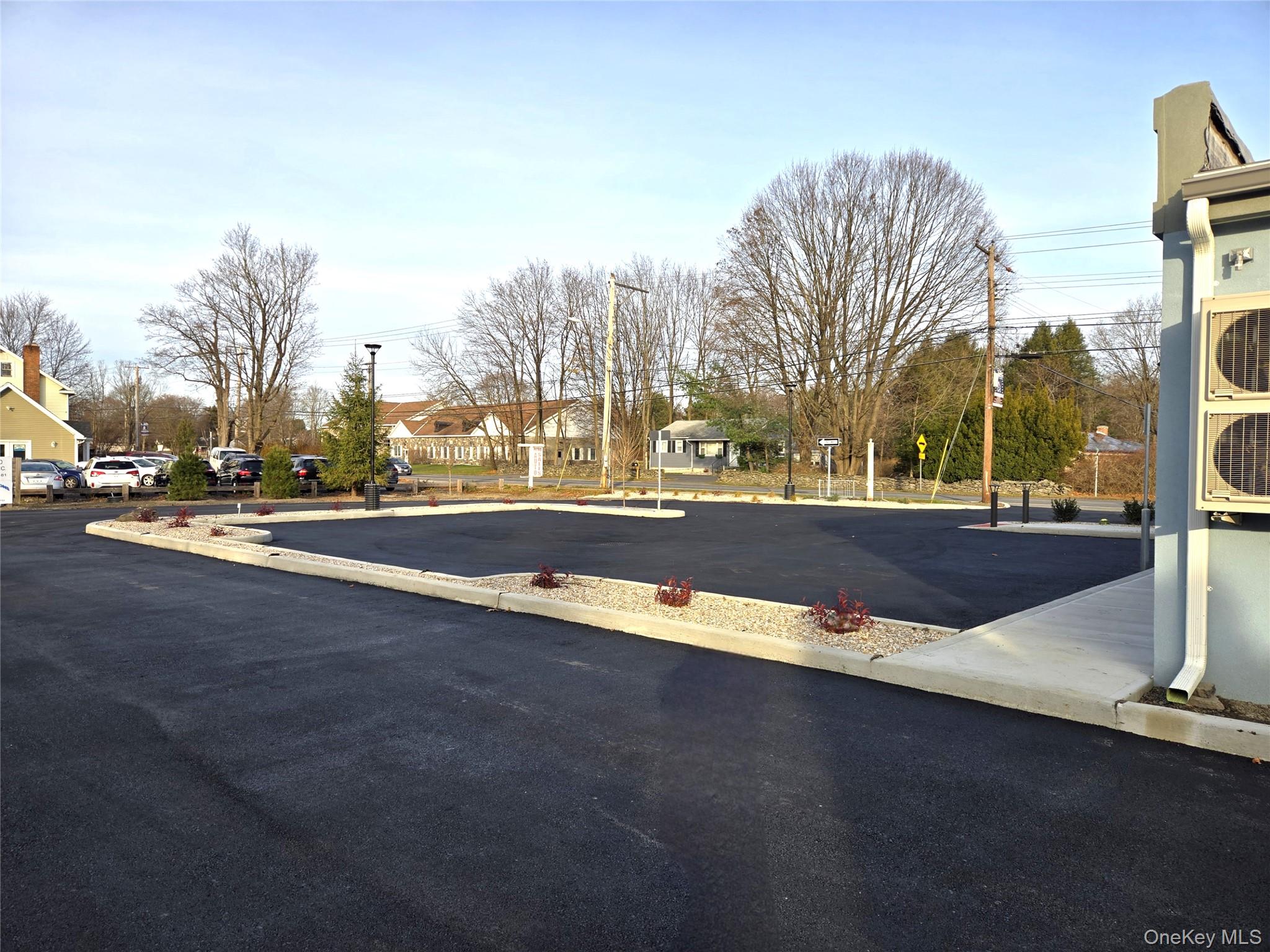 #6 photo, 815 Violet Avenue, Hyde Park , NY 12538