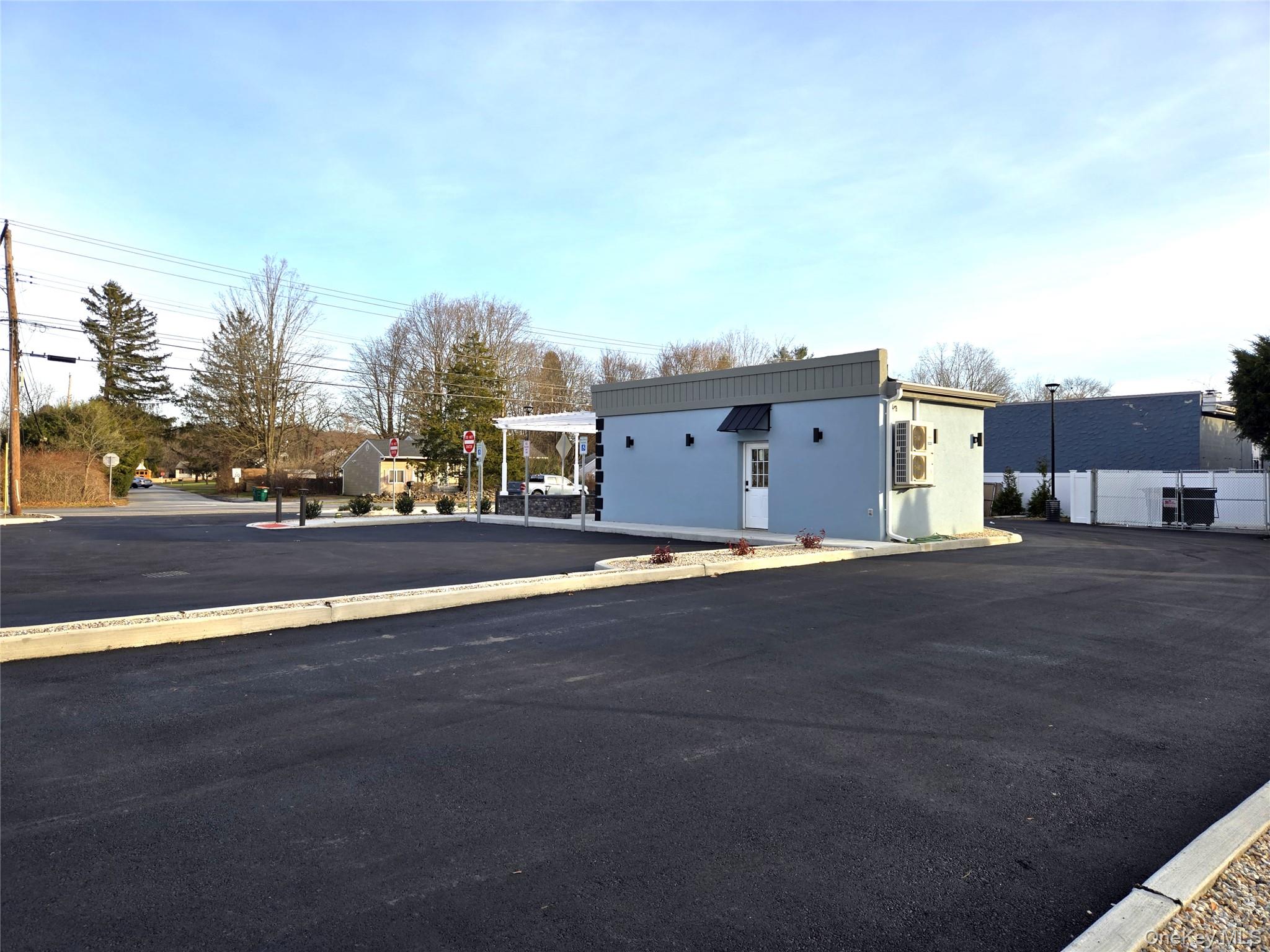 #7 photo, 815 Violet Avenue, Hyde Park , NY 12538