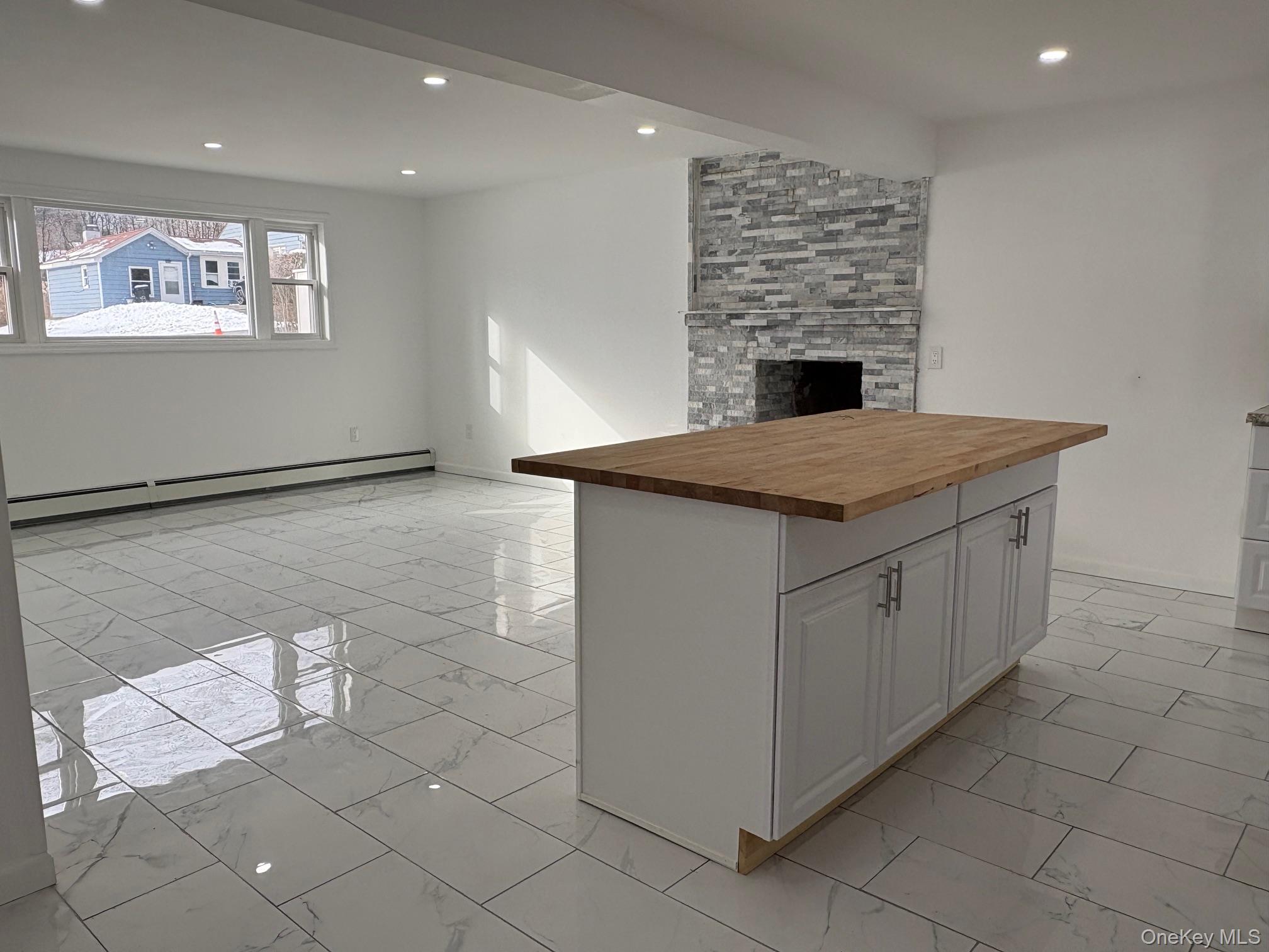 #1 photo, 40 Hillside Avenue, New Windsor , NY 12553