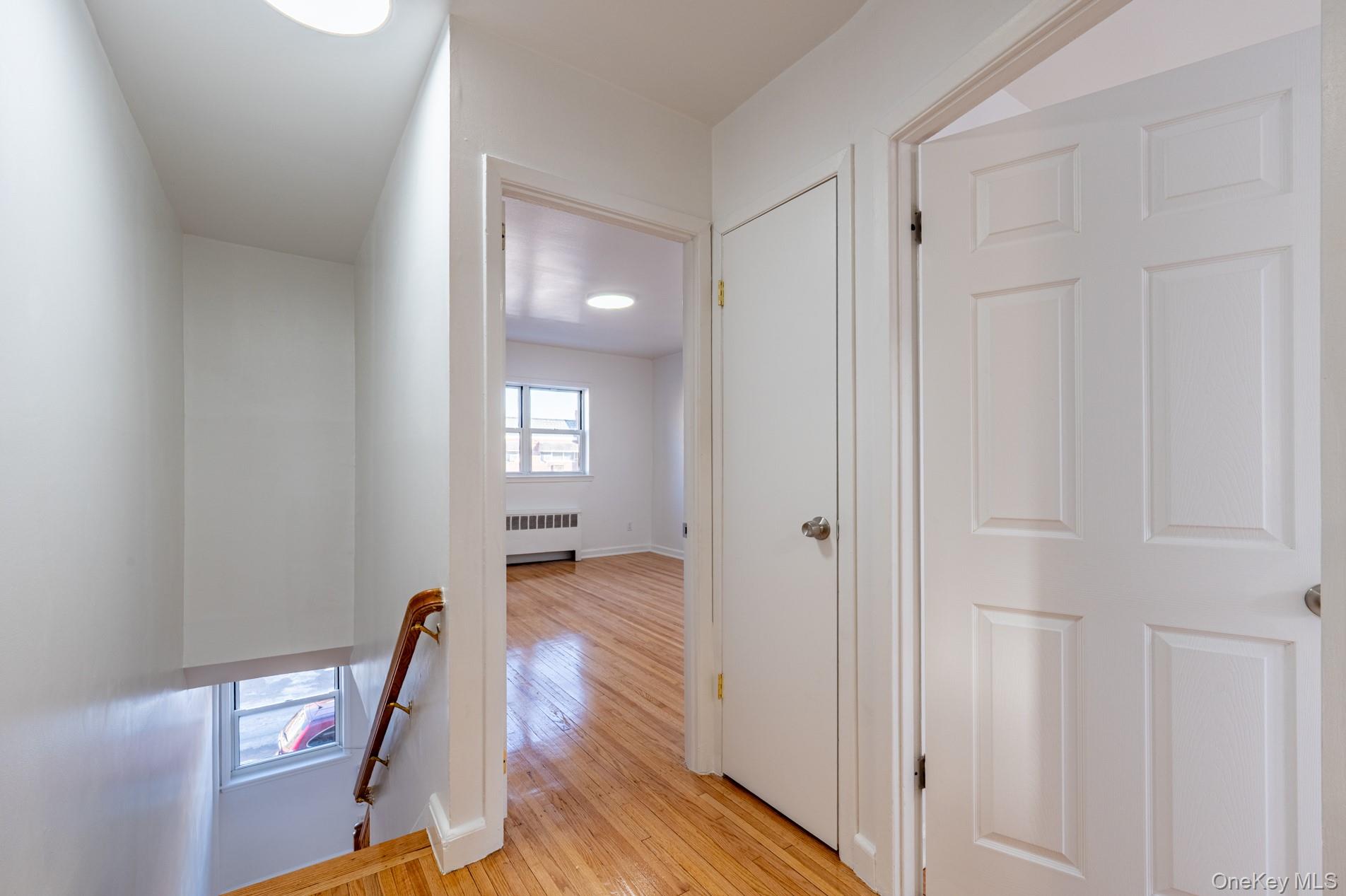 #10 photo, 1913 Barnes Avenue, 브롱크스 Bronx , NY 10462