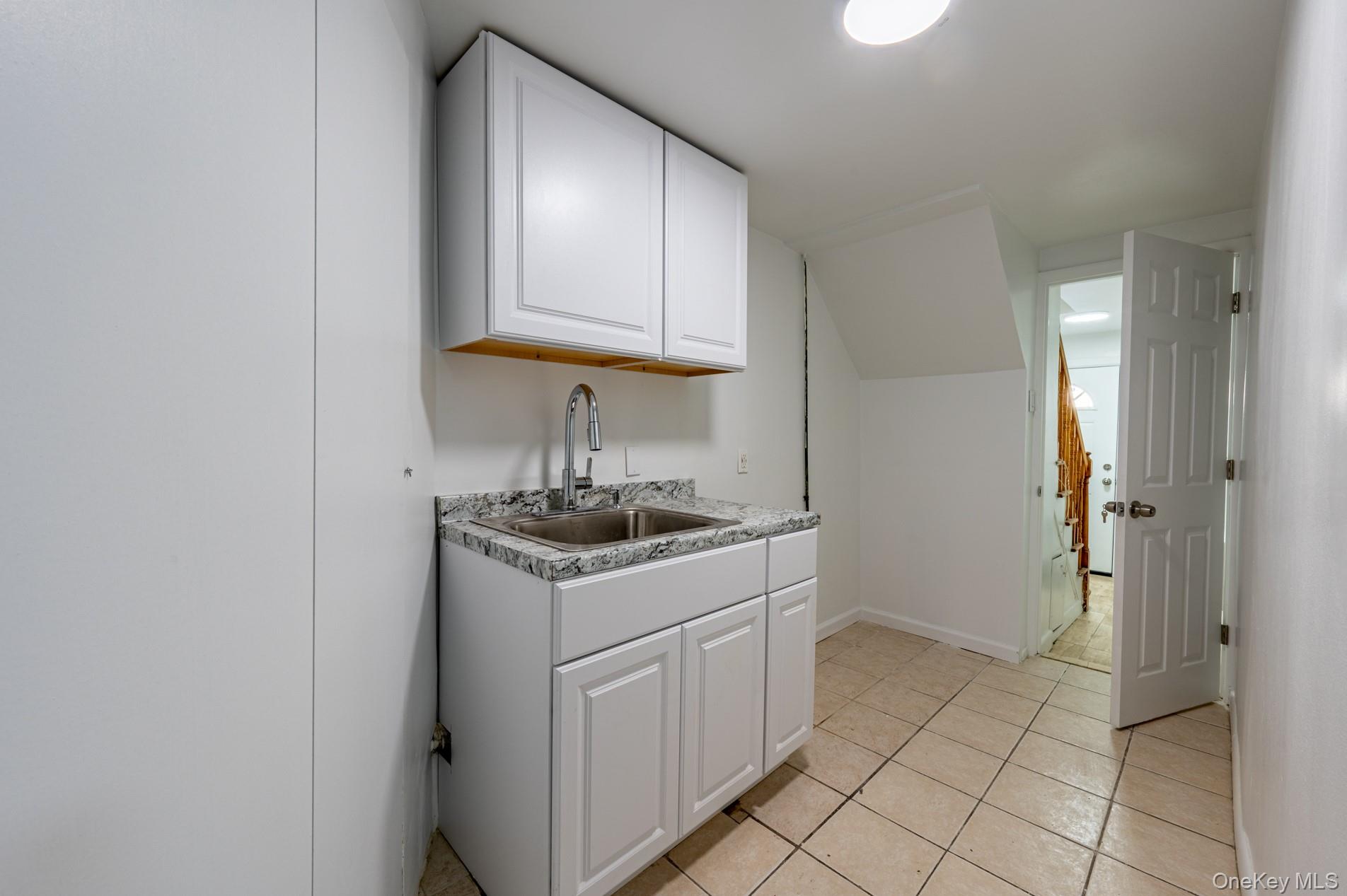 #16 photo, 1913 Barnes Avenue, 브롱크스 Bronx , NY 10462