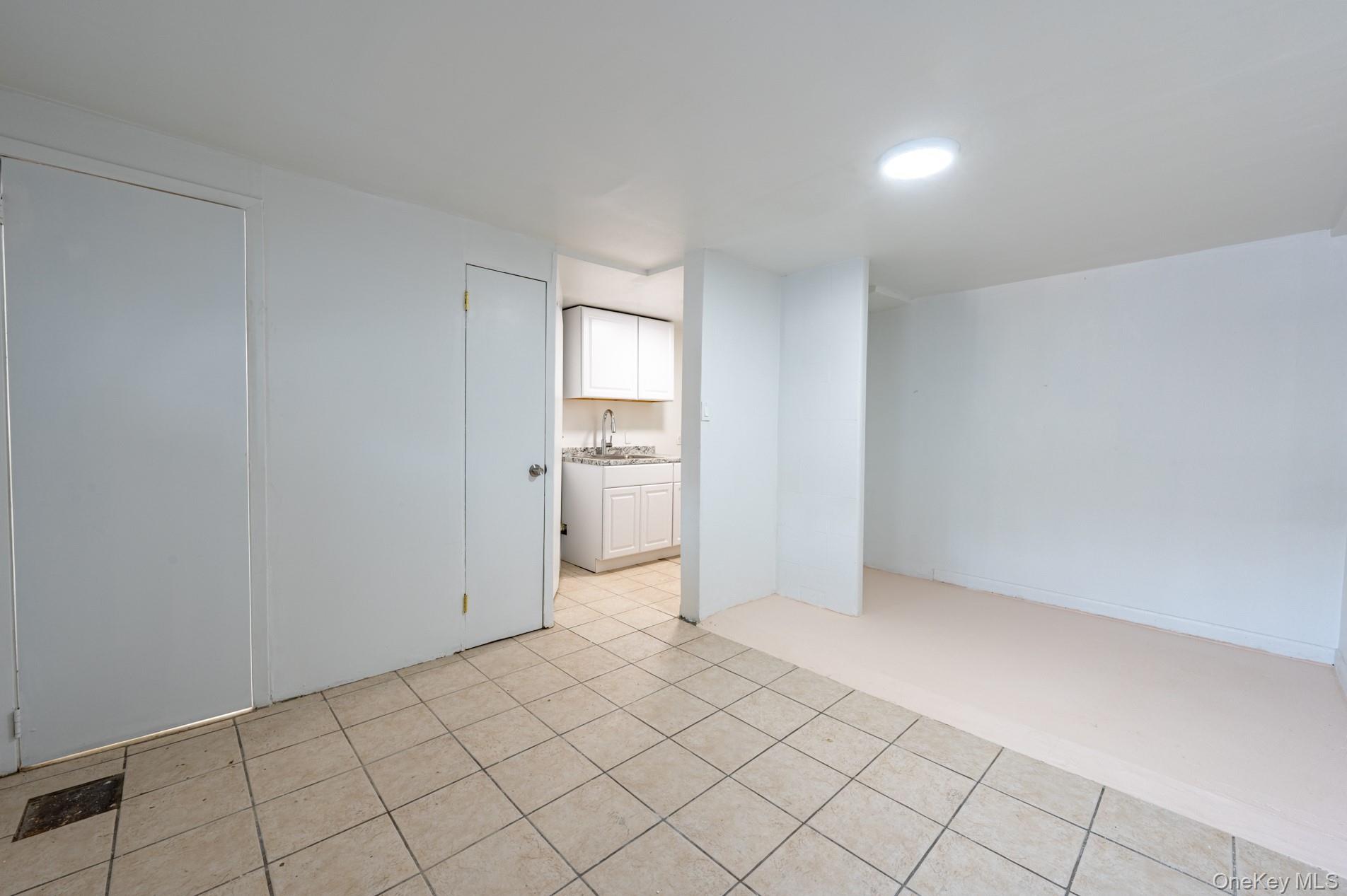 #19 photo, 1913 Barnes Avenue, 브롱크스 Bronx , NY 10462