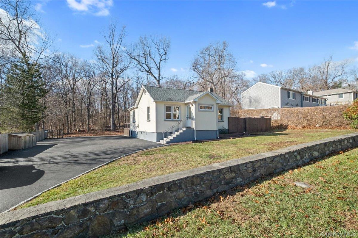 #3 photo, 31 Cardoza Avenue, Mohegan Lake , NY 10547