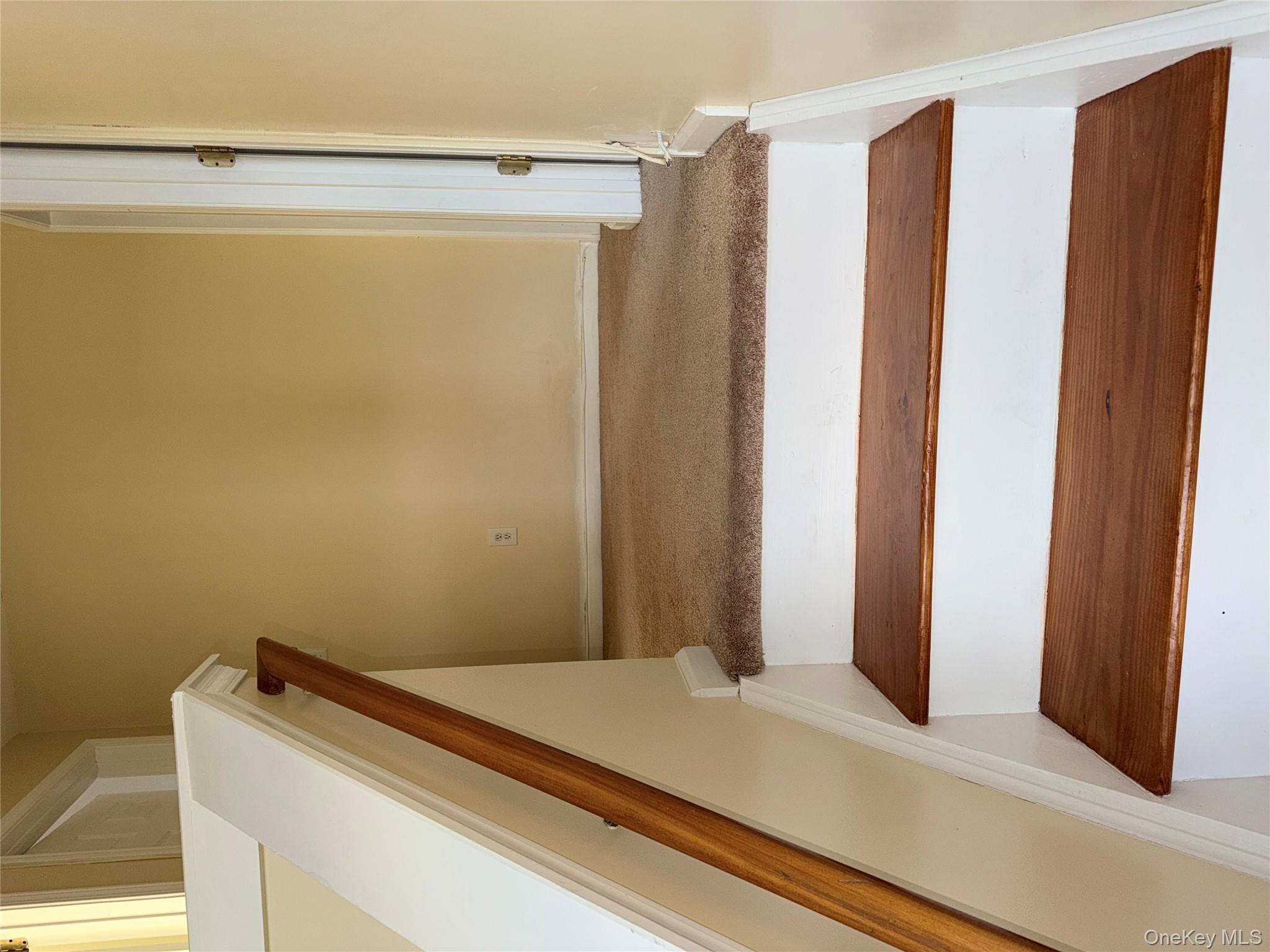 #10 photo, 219 Marylou Avenue, 뉴욕주 Yonkers , NY 10703