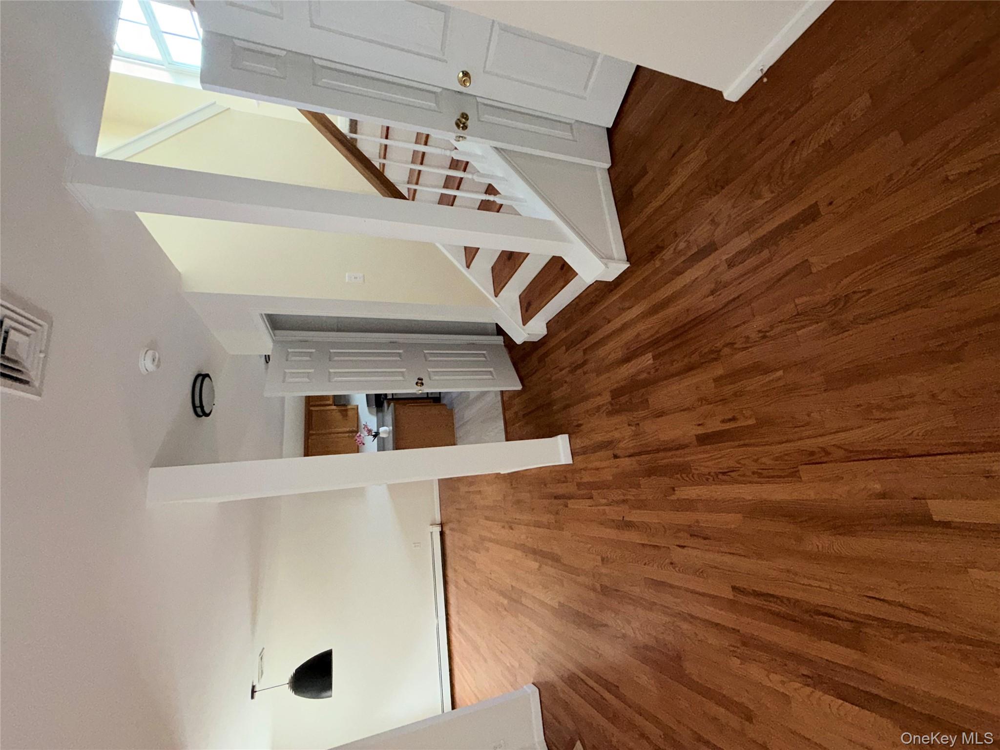 #19 photo, 219 Marylou Avenue, 뉴욕주 Yonkers , NY 10703