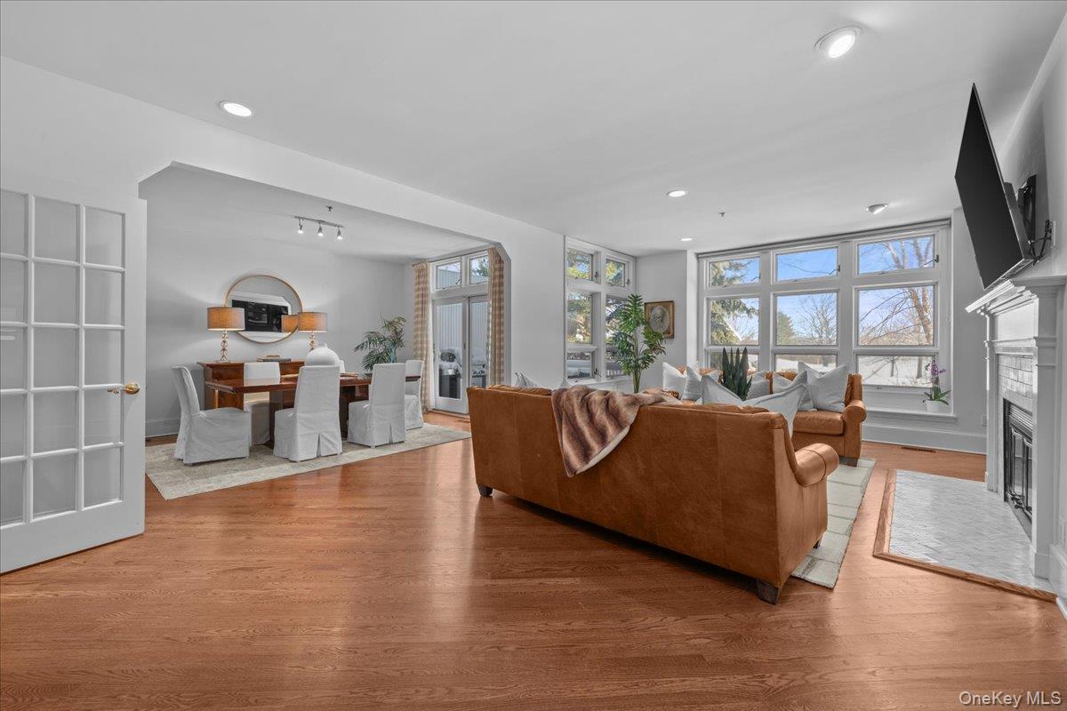 #3 photo, 10 Old Jackson Avenue, Hastings-on-Hudson , NY 10706