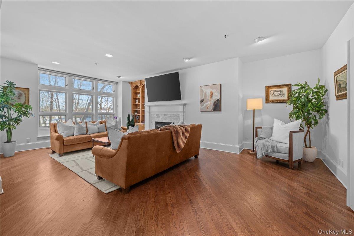 #4 photo, 10 Old Jackson Avenue, Hastings-on-Hudson , NY 10706