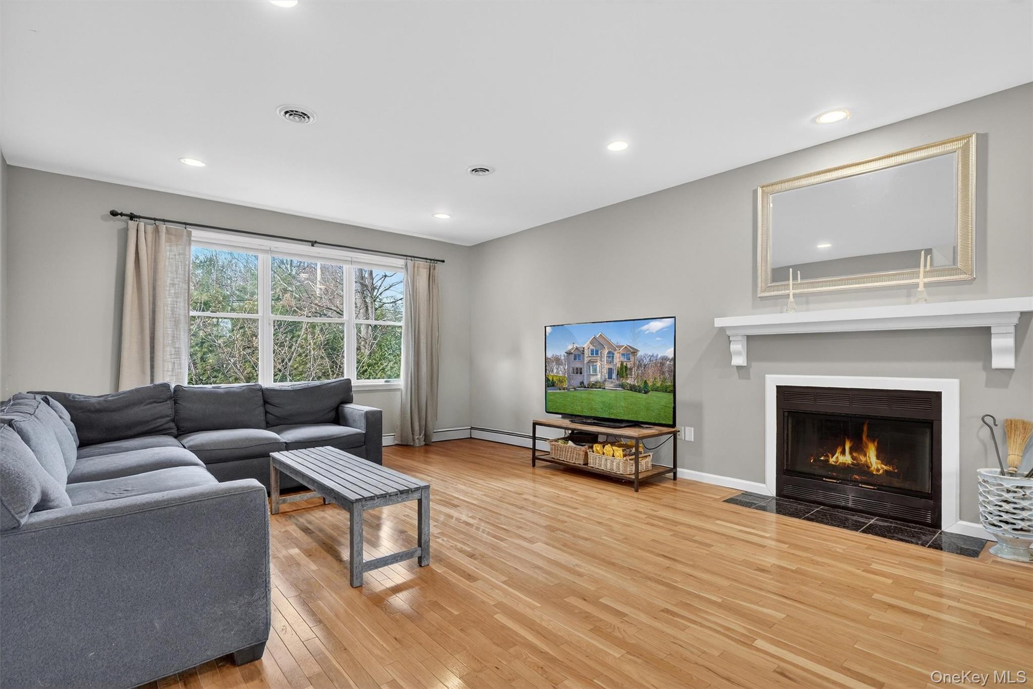 #13 photo, 564 Route 304, Bardonia , NY 10954