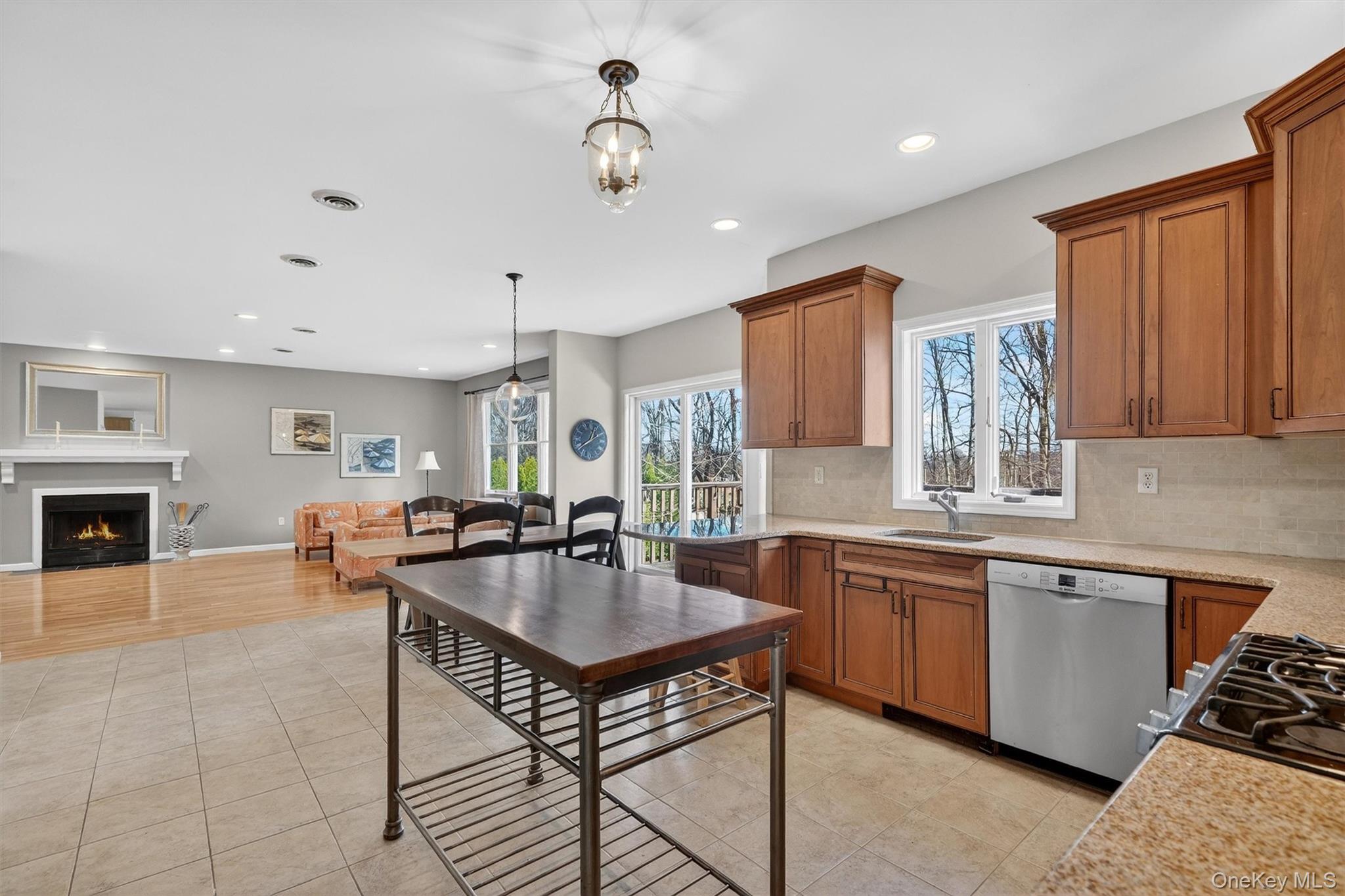 #8 photo, 564 Route 304, Bardonia , NY 10954