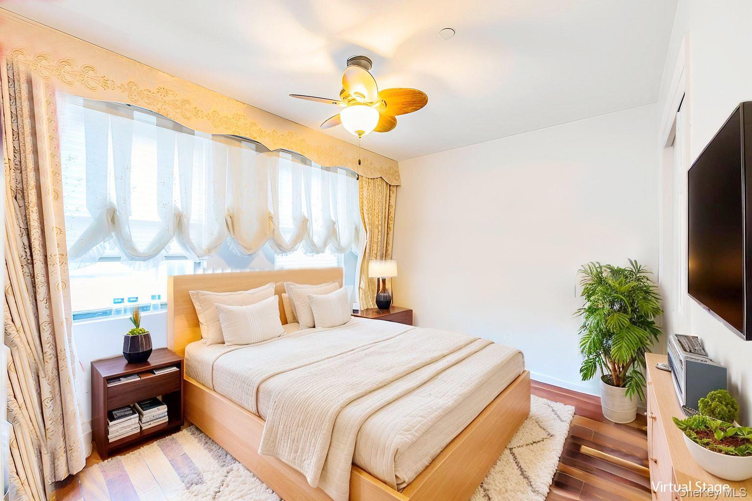 #5 photo, 71-19 162nd Street, Flushing , NY 11365