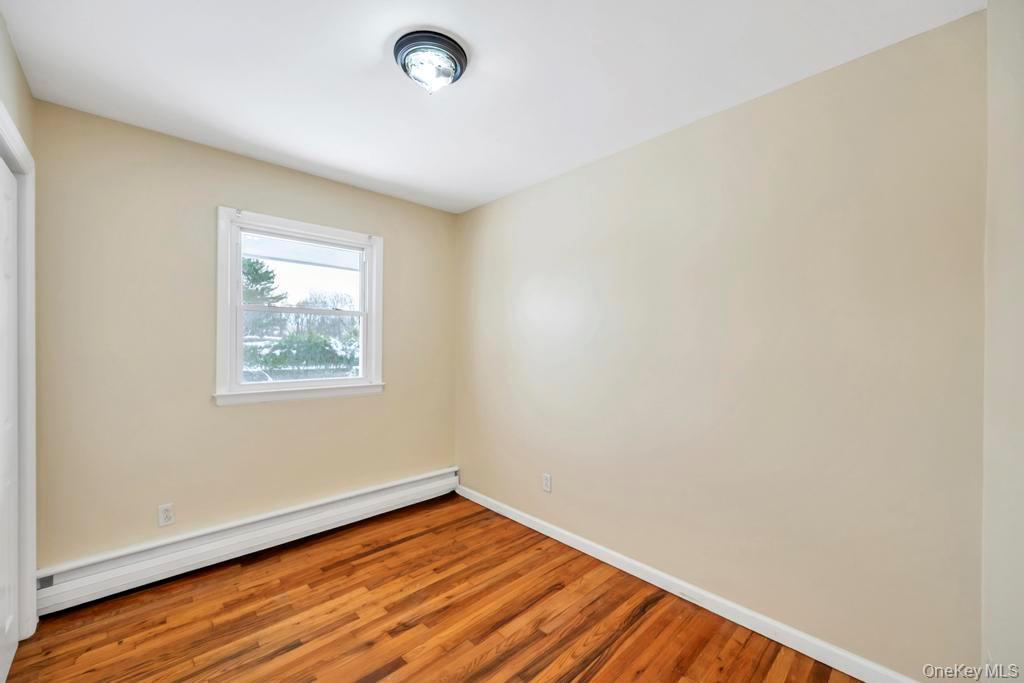 #19 photo, 3 Radburn Lane, מחוז סאפוק Port Jefferson Station , NY 11776