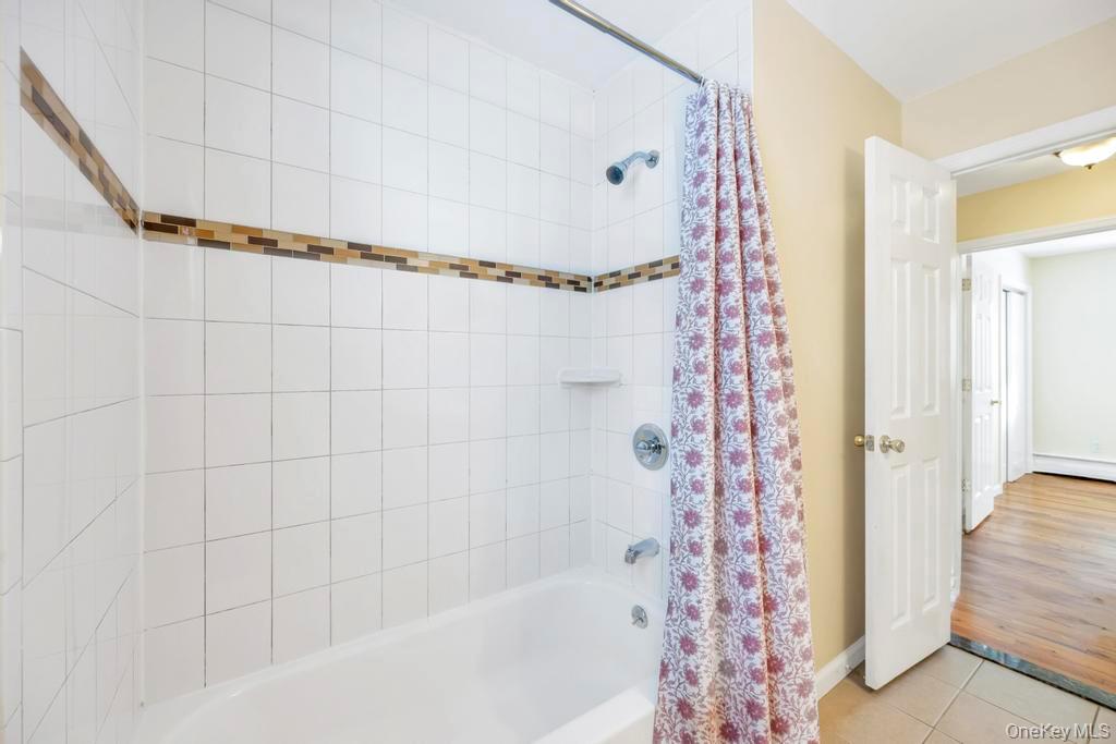 #21 photo, 3 Radburn Lane, מחוז סאפוק Port Jefferson Station , NY 11776