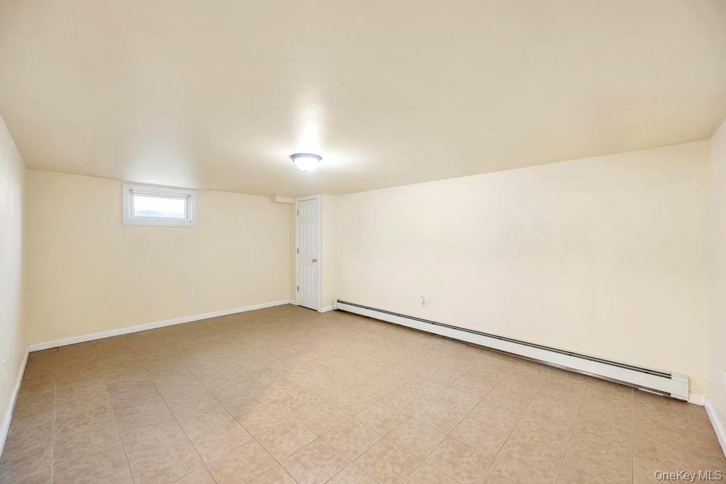 #24 photo, 3 Radburn Lane, מחוז סאפוק Port Jefferson Station , NY 11776