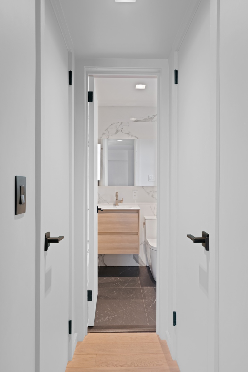 #13 photo, 201 W 21st Street, מנהטן Chelsea , NY 10011