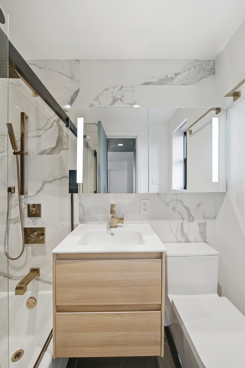 #15 photo, 201 W 21st Street, מנהטן Chelsea , NY 10011