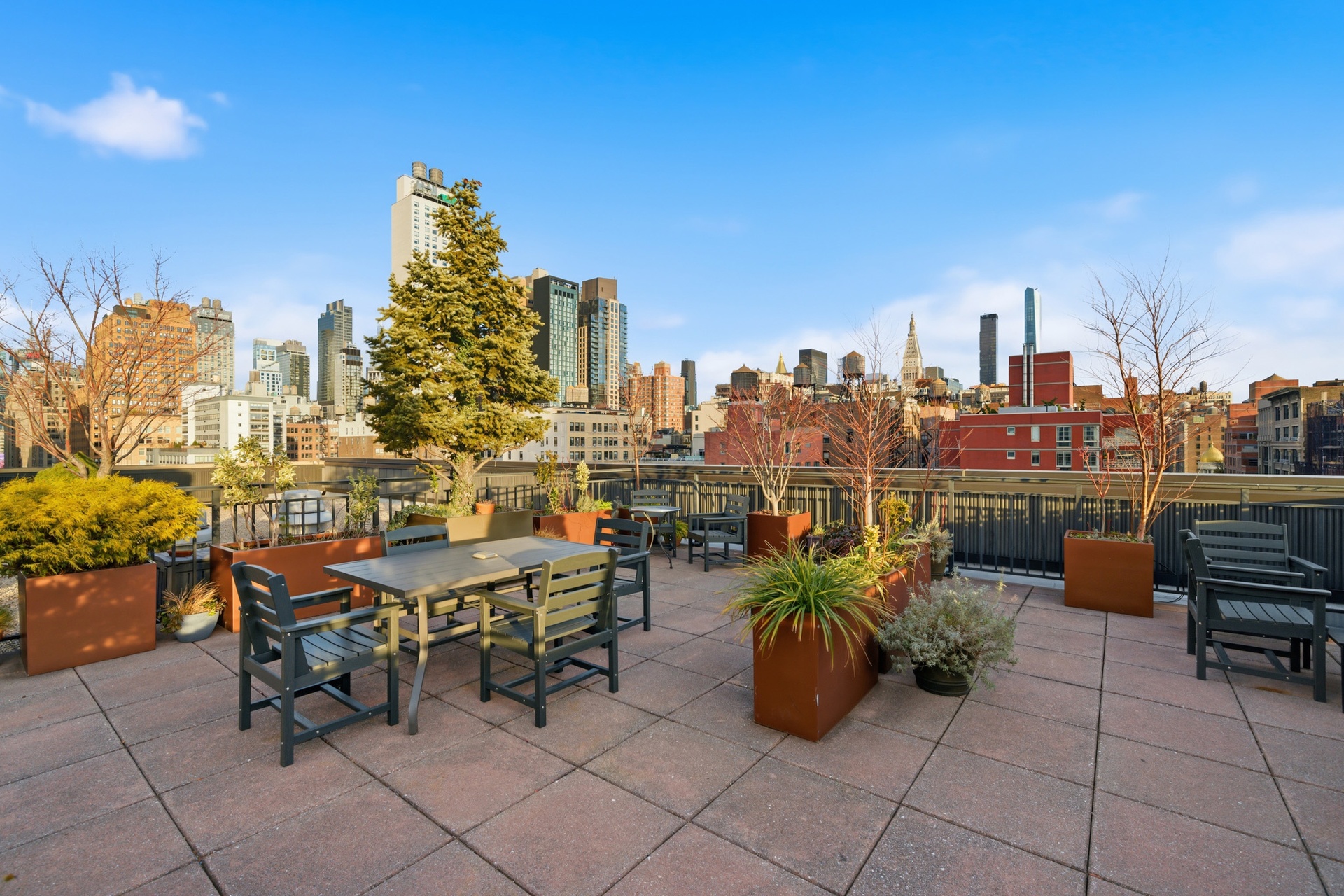 #18 photo, 201 W 21st Street, מנהטן Chelsea , NY 10011