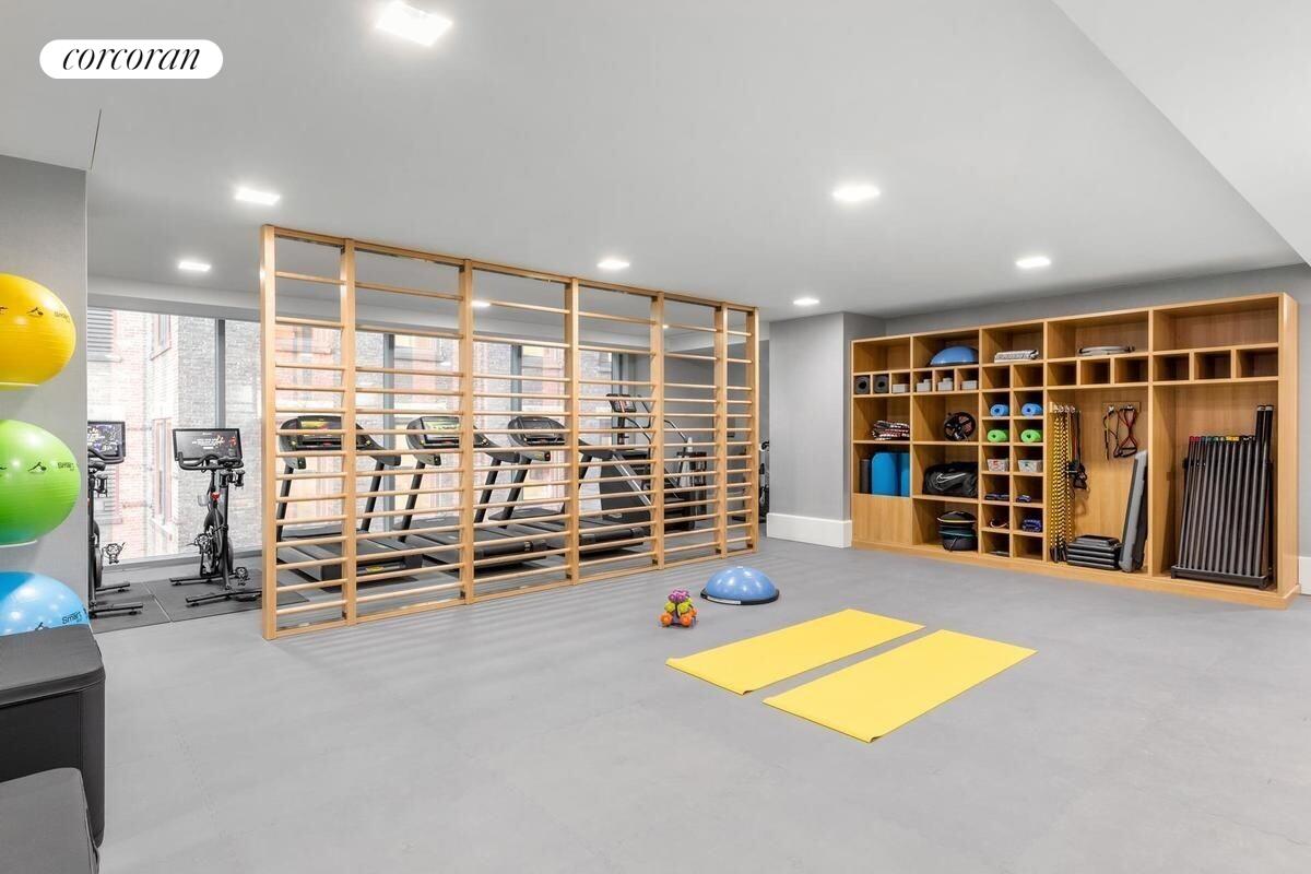 #21 photo, New York City, Flatiron , NY 10010