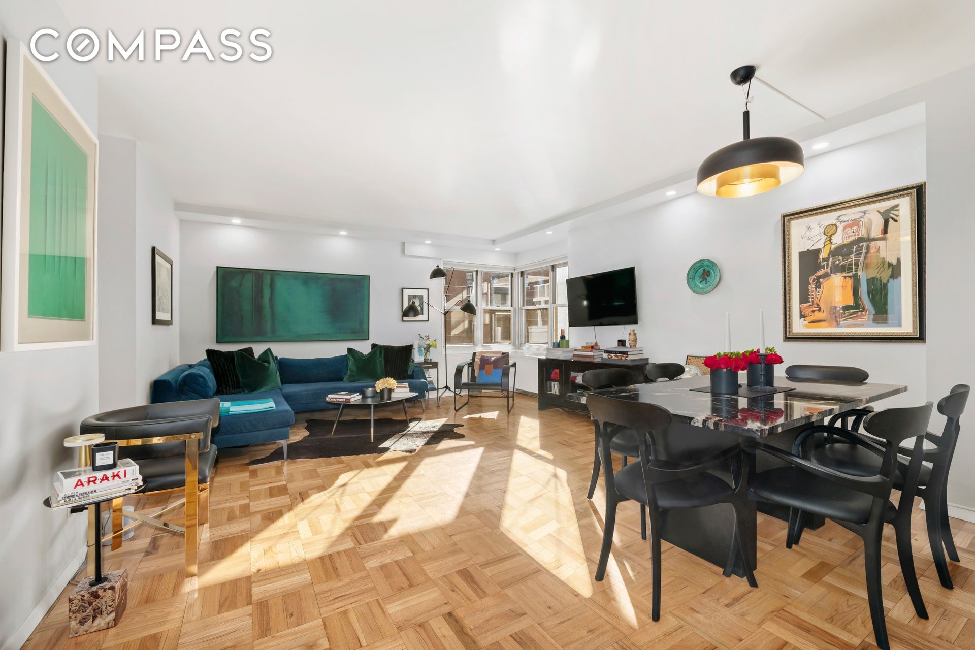 #1 photo, 20 E 9th Street, ম্যানহাটন Greenwich Village , NY 10003