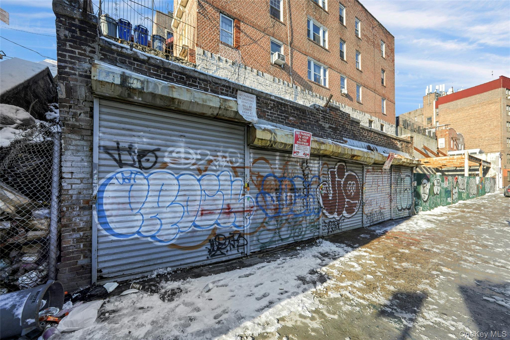 #11 photo, 365 E 197th, Bronx , NY 10458