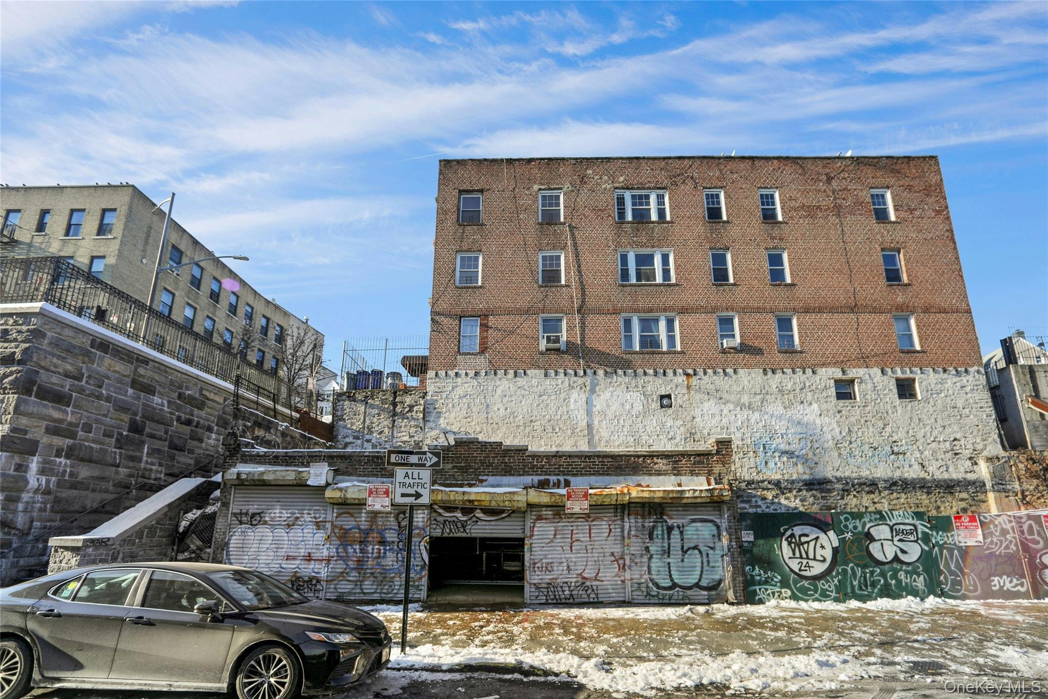 #2 photo, 365 E 197th, Bronx , NY 10458