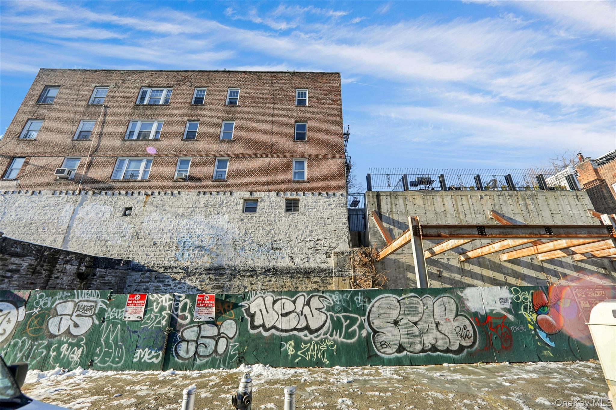 #6 photo, 365 E 197th, Bronx , NY 10458