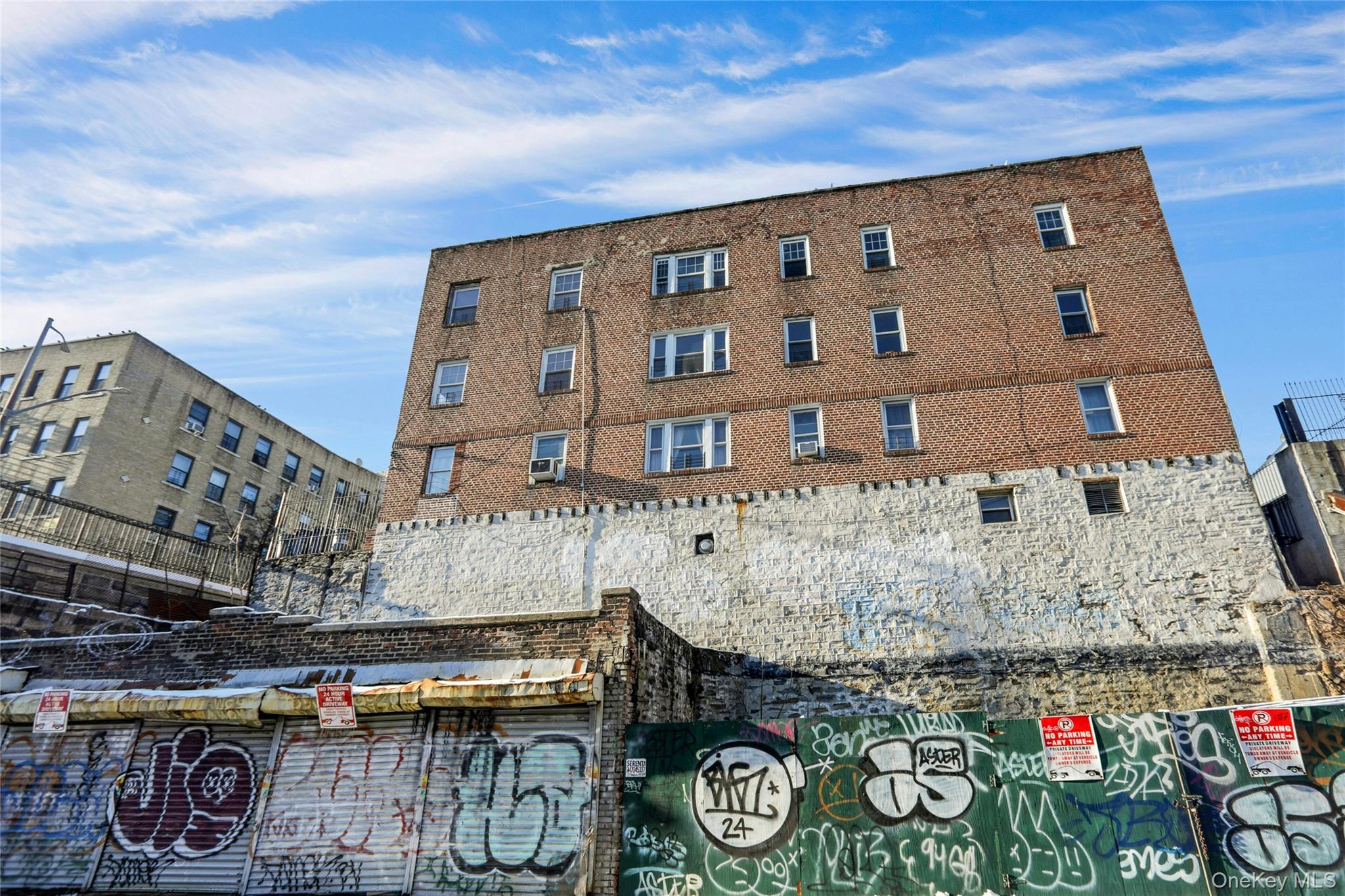 #9 photo, 365 E 197th, Bronx , NY 10458