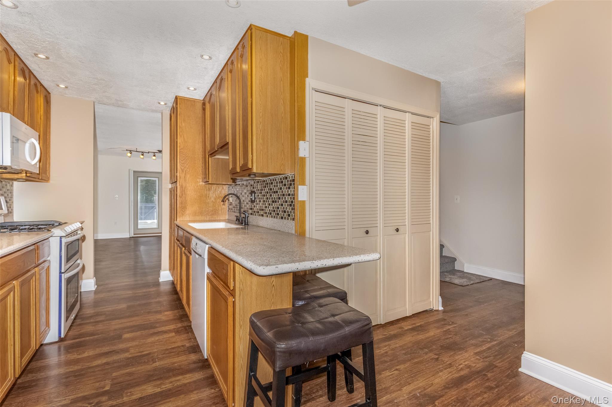 #13 photo, 1907 Magnolia Walk, 뉴욕주 Poughkeepsie , NY 12603