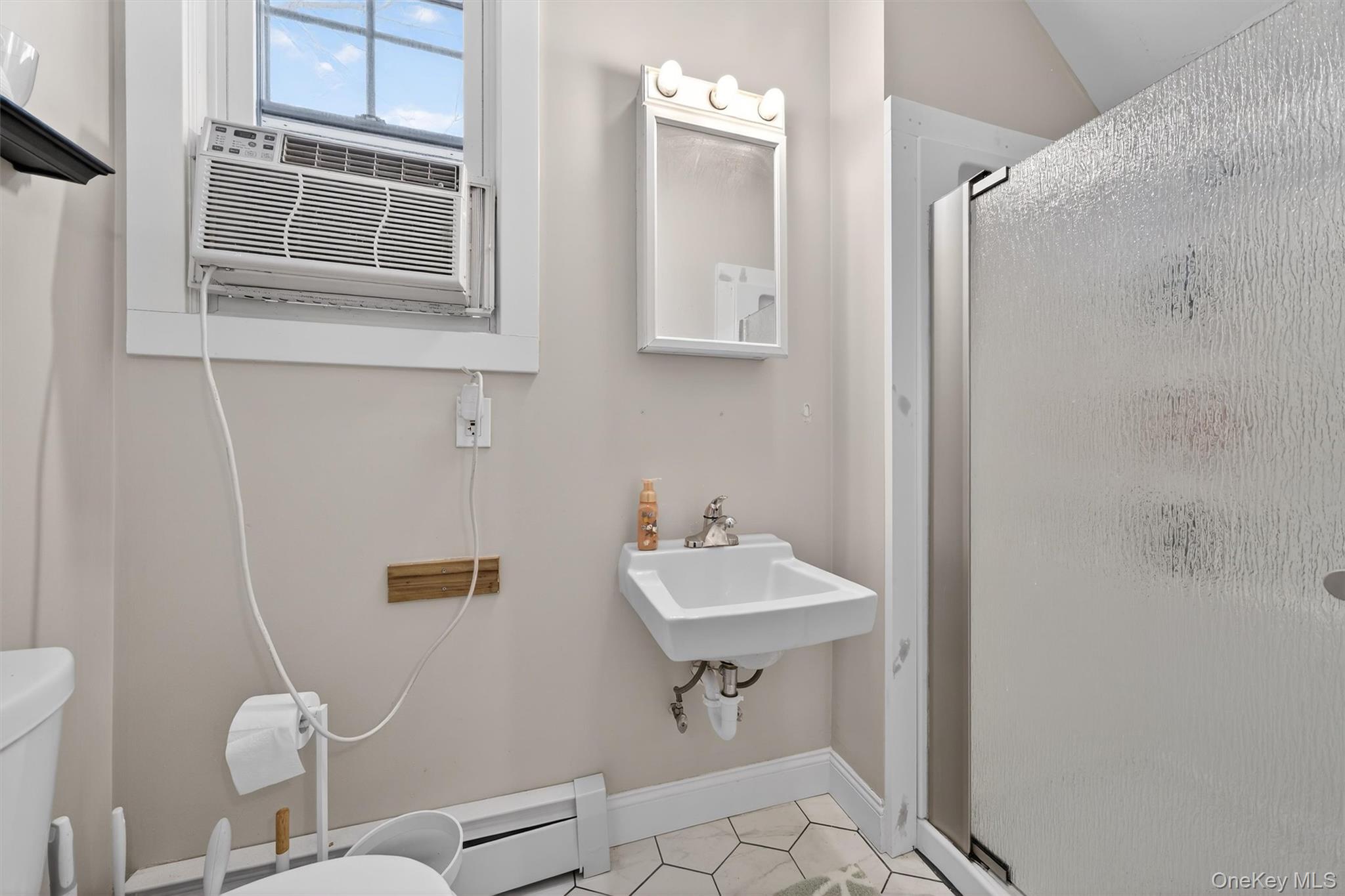 #13 photo, 563 Liberty Street, Newburgh , NY 12550