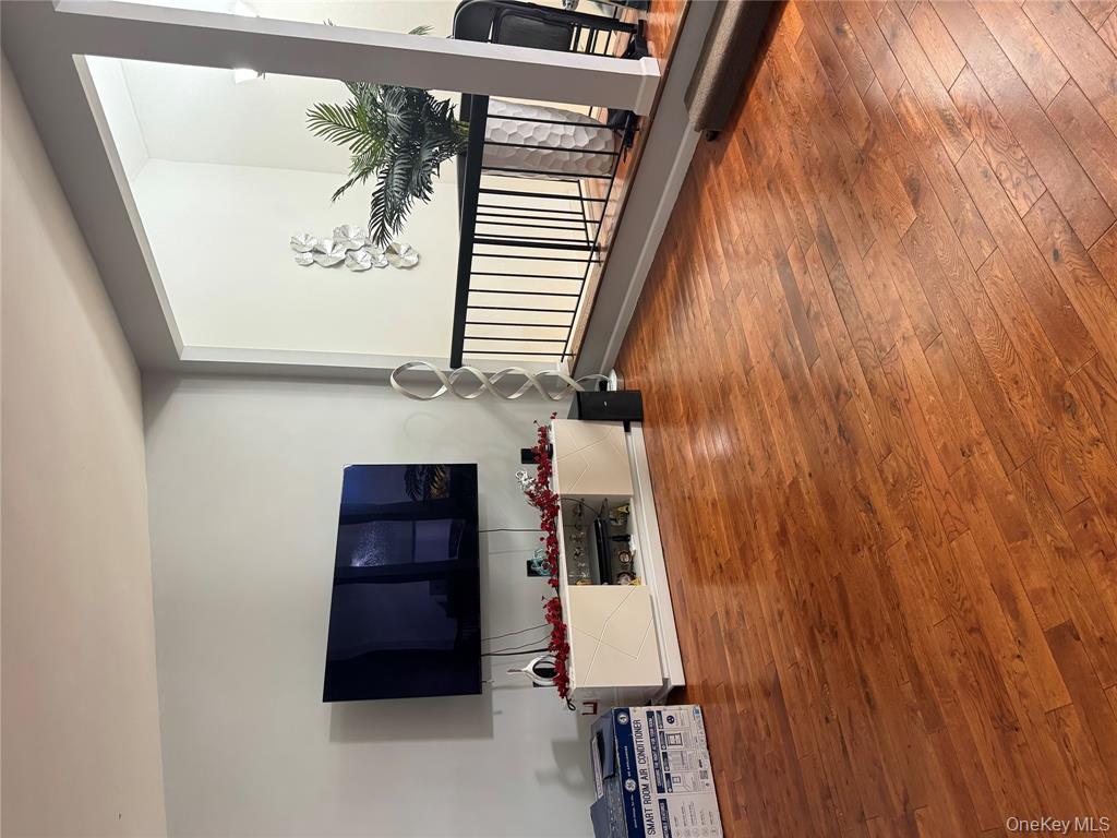 #3 photo, 411 121st Street, كوينز College Point , NY 11356